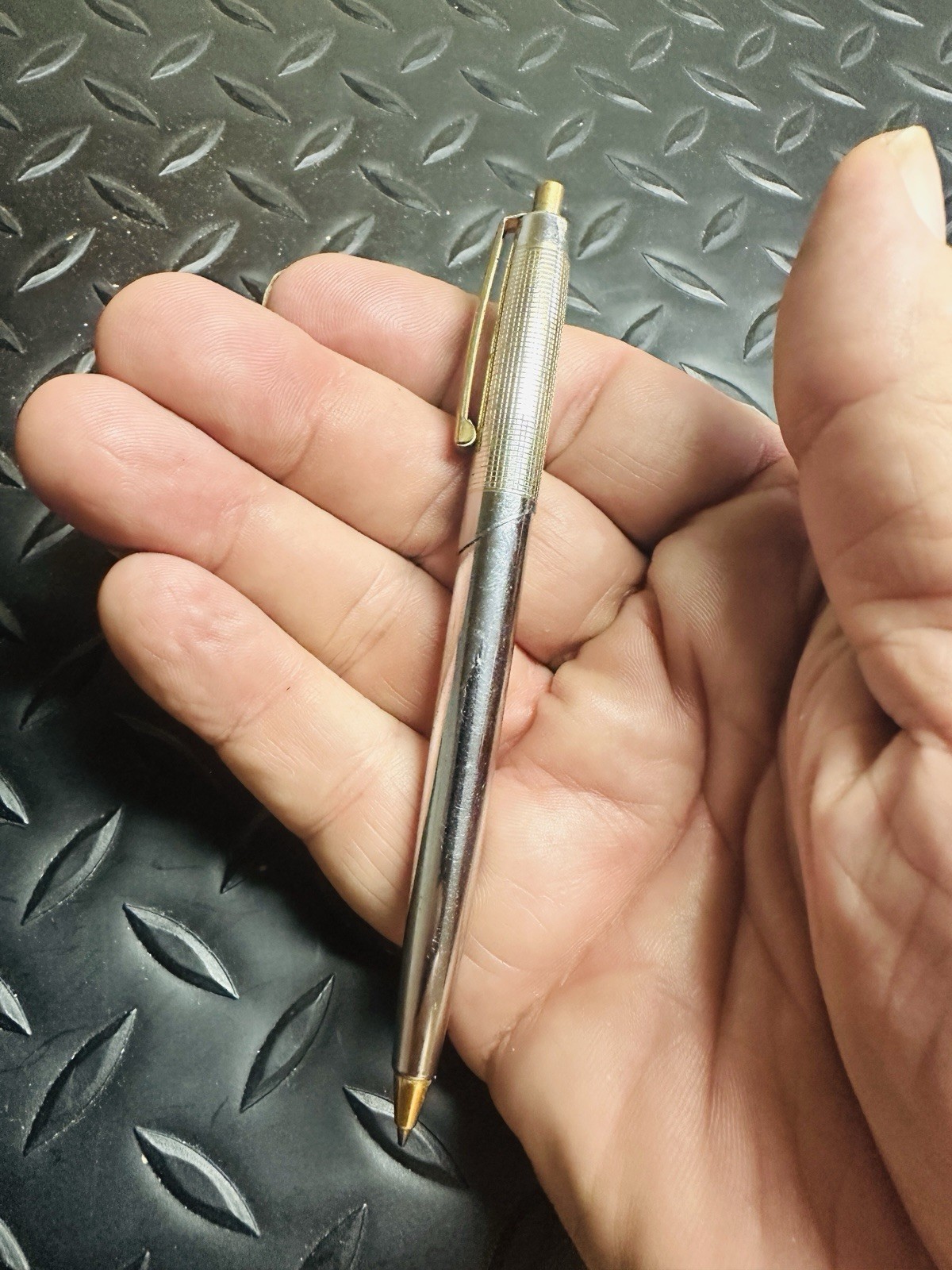 Jar 7 Sleek Unipeco Ballpoint Pen From Mt. Vernon New York