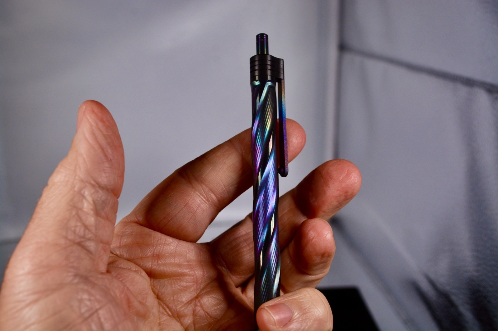 Billetspin Gen II Twist Oil-Slick Zirconium Soul Pen