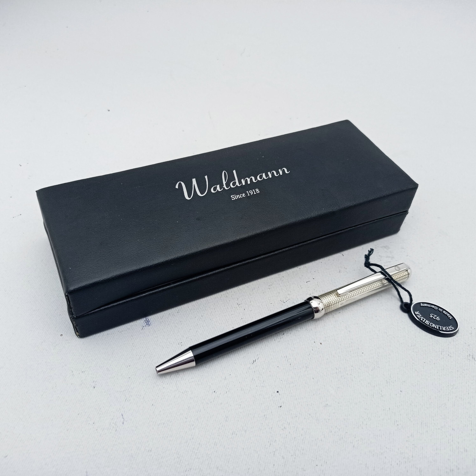 WALDMANN STERLING SILVER 925 CHESS MODEL WITH BLACK ENAMEL BALLPOINT PEN VINTAGE