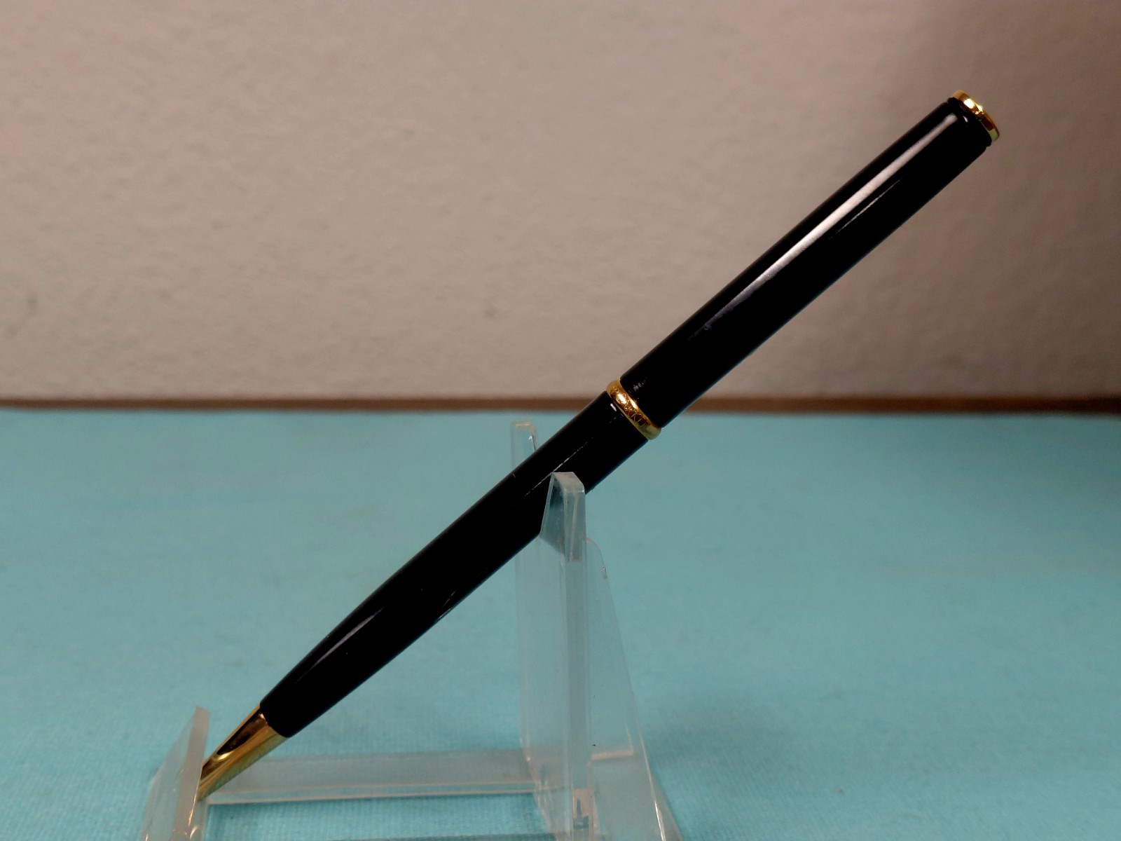 Parker Insignia Black Lacquer Ballpoint Pen 3 Pack w Hard Shell Case New NIB NOS