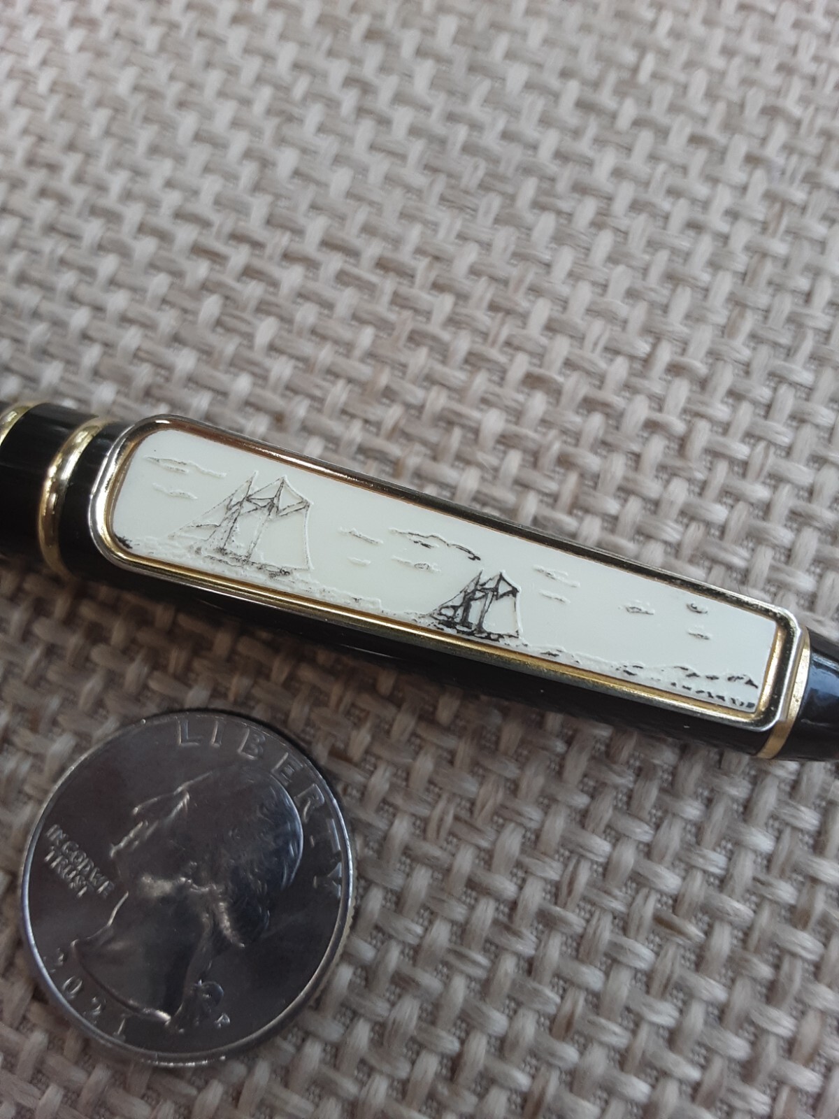 VTG Ballpoint Pen W/A Scrimshaw Sailboats Pocket Clip in Good Working Condition