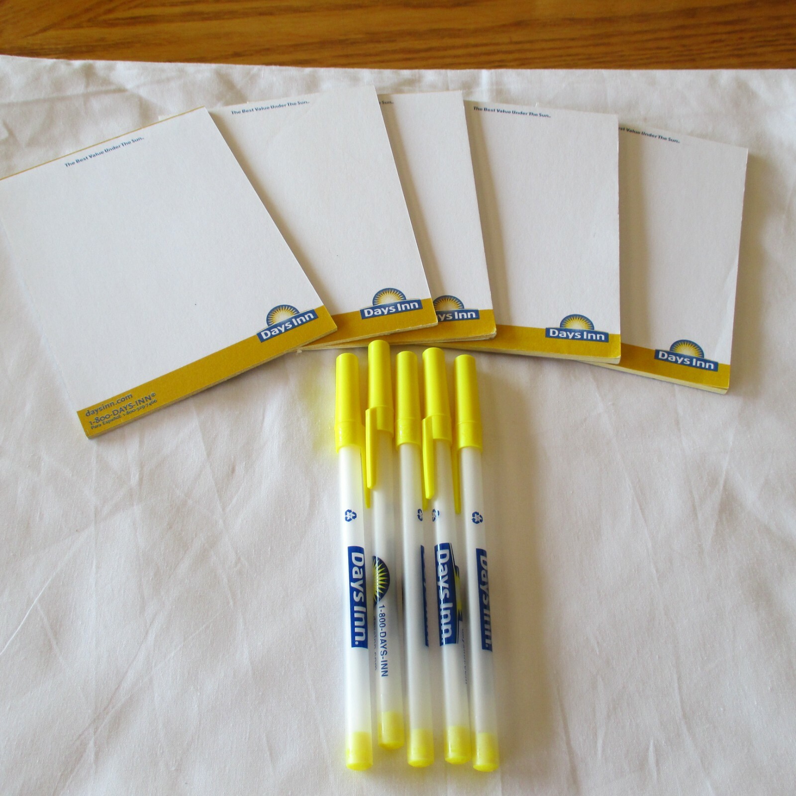MIXED LOT OF 5 Pens 5 PADS NEW Advertisement PENS All Working Good WRITES NEAT
