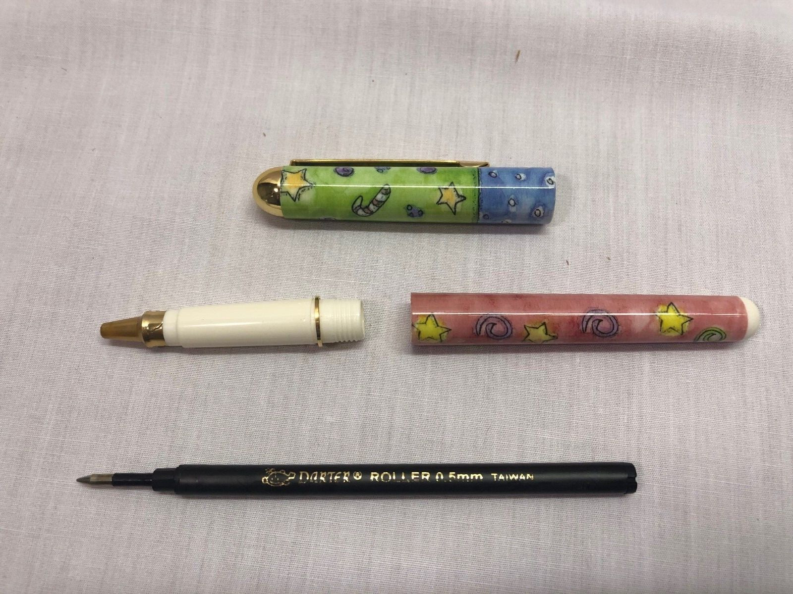 Cap Writing Pen w/Gold Trim Pocket Clip, Christmas Candy Canes, Stars, Blk 5mm