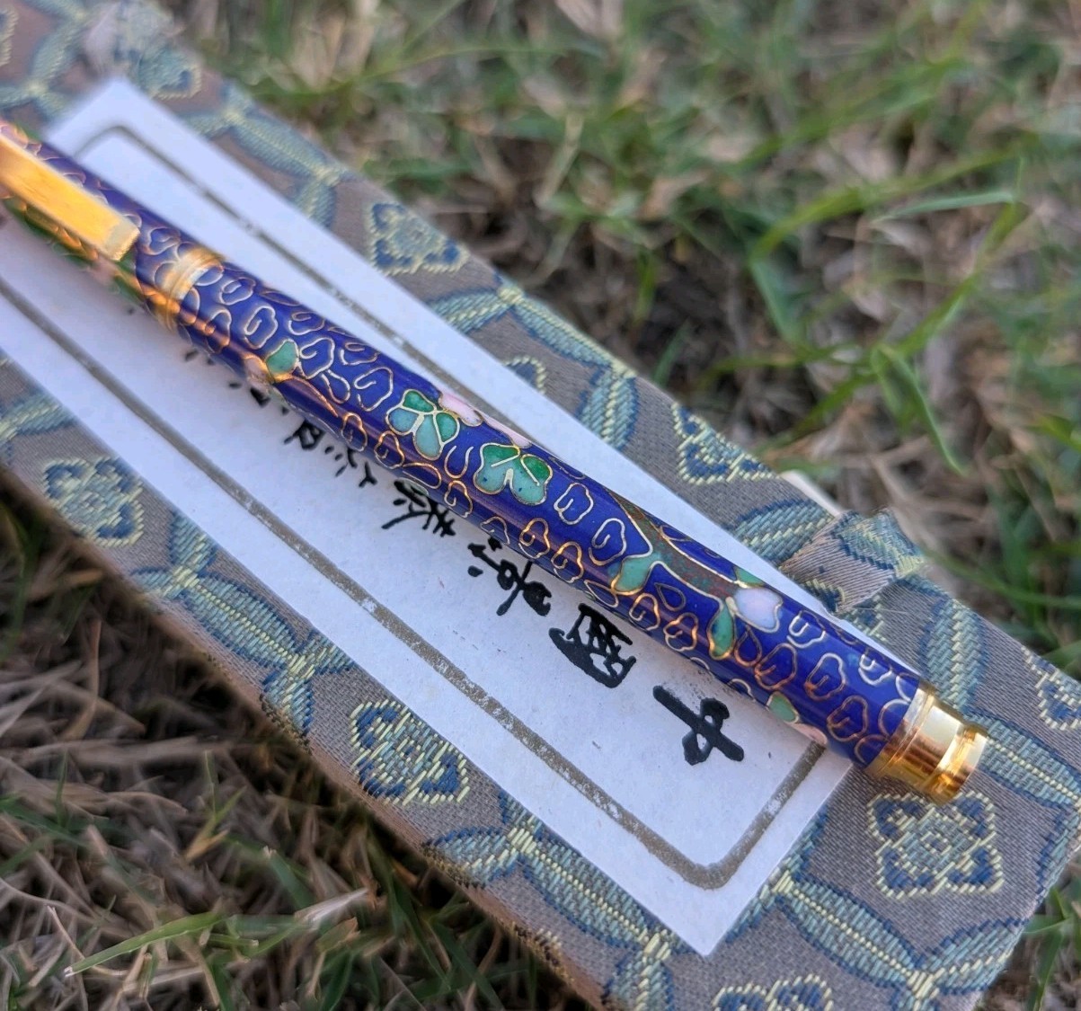 VINTAGE Chinese Cloisonné Ballpoint Pen «Jingtai Blue» Floral Enamel & Gold Trim