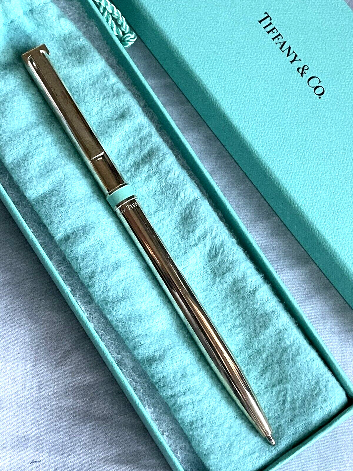 NWOT TIFFANY & CO 925 STERLING SILVER BALLPOINT PEN BLUE ENAMEL RIM NEVER USED