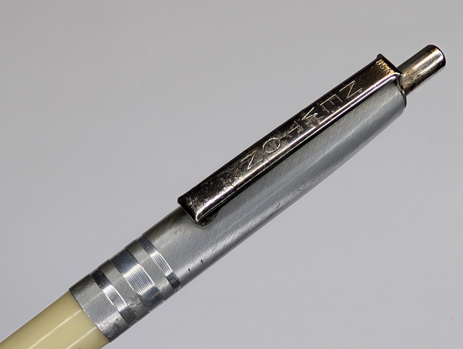 1970s Dennis Knoll Interstate 35 Standard Service Station Advertising Pen IA G22