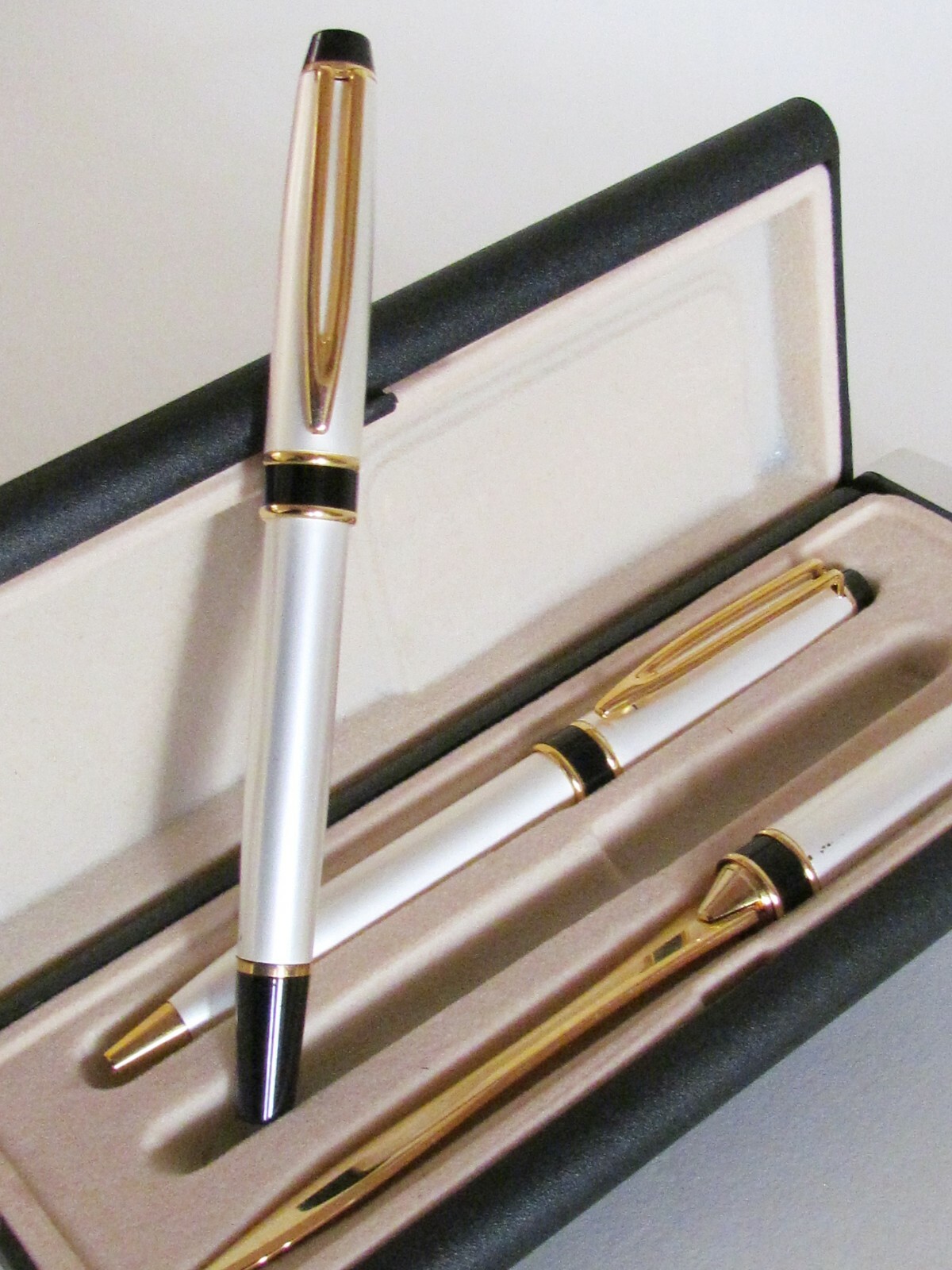 Unisex Pen/Letter Opener White Metallic Gold Tone/Black Detail in Box