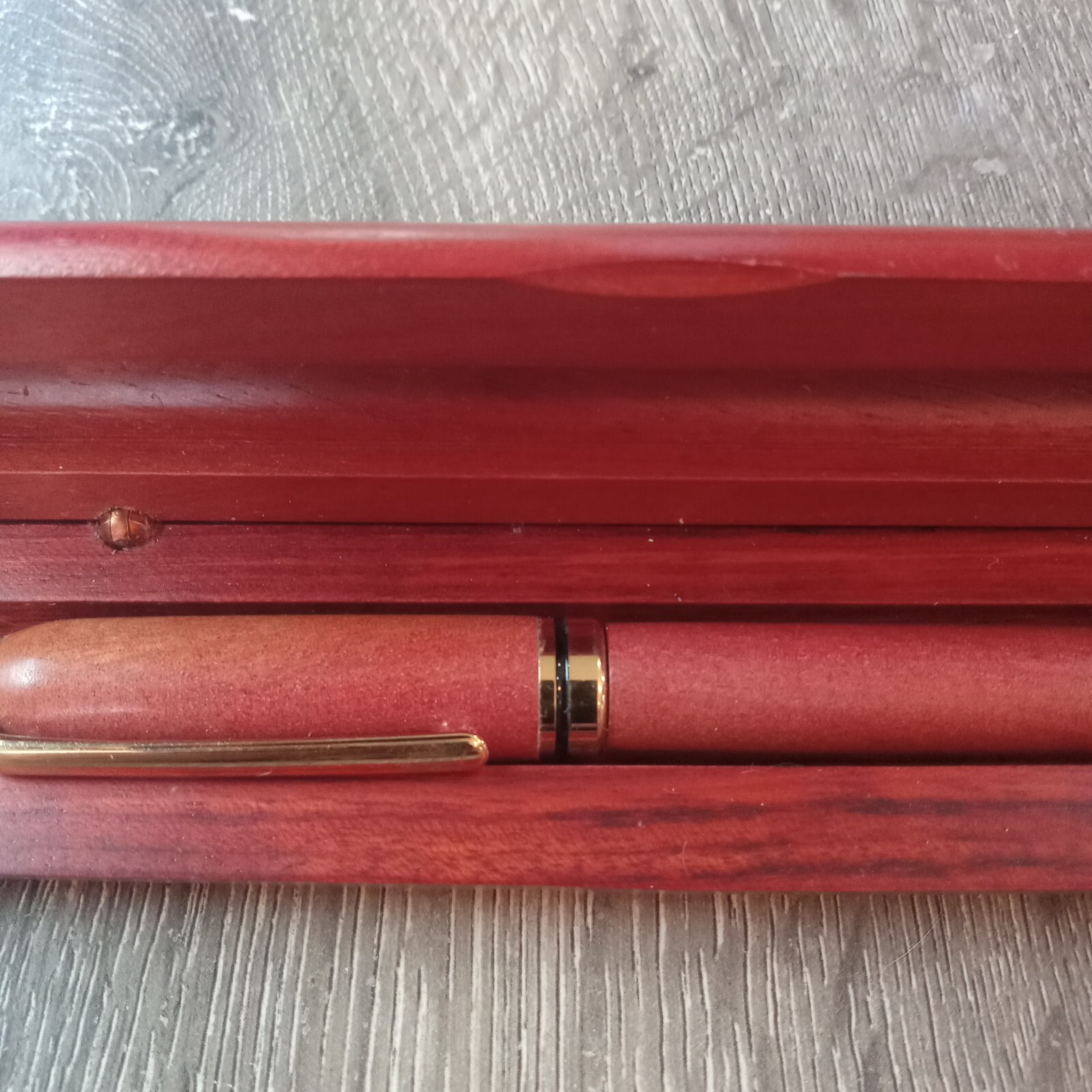 Mohagonay Wood Case & Writing Pen INK PEN WORKS Unbranded Brown & Gold
