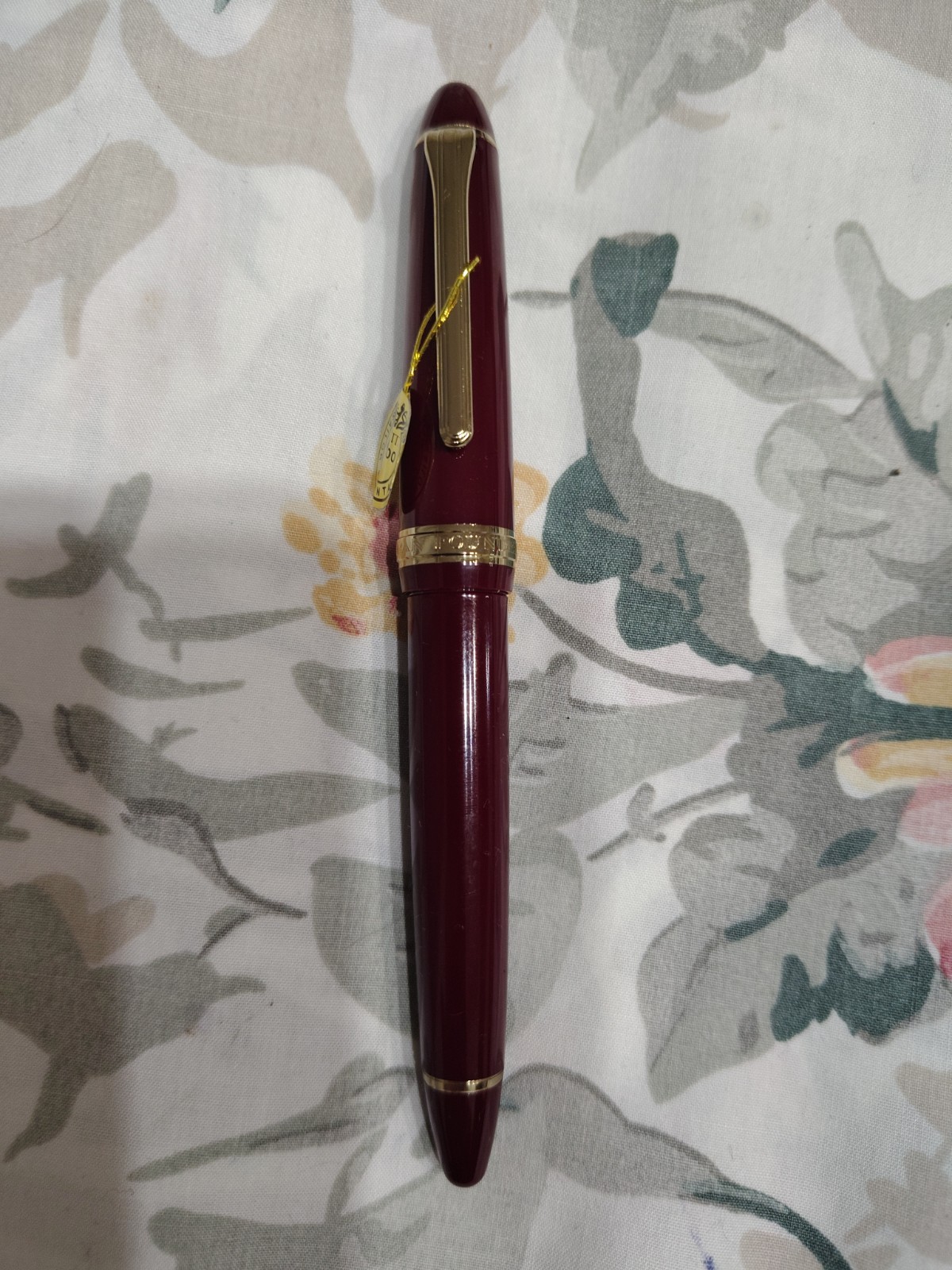 SAILOR FOUNDED 1911 BORDEAUX RESIN ROLLER BALL PEN MADE IN JAPAN