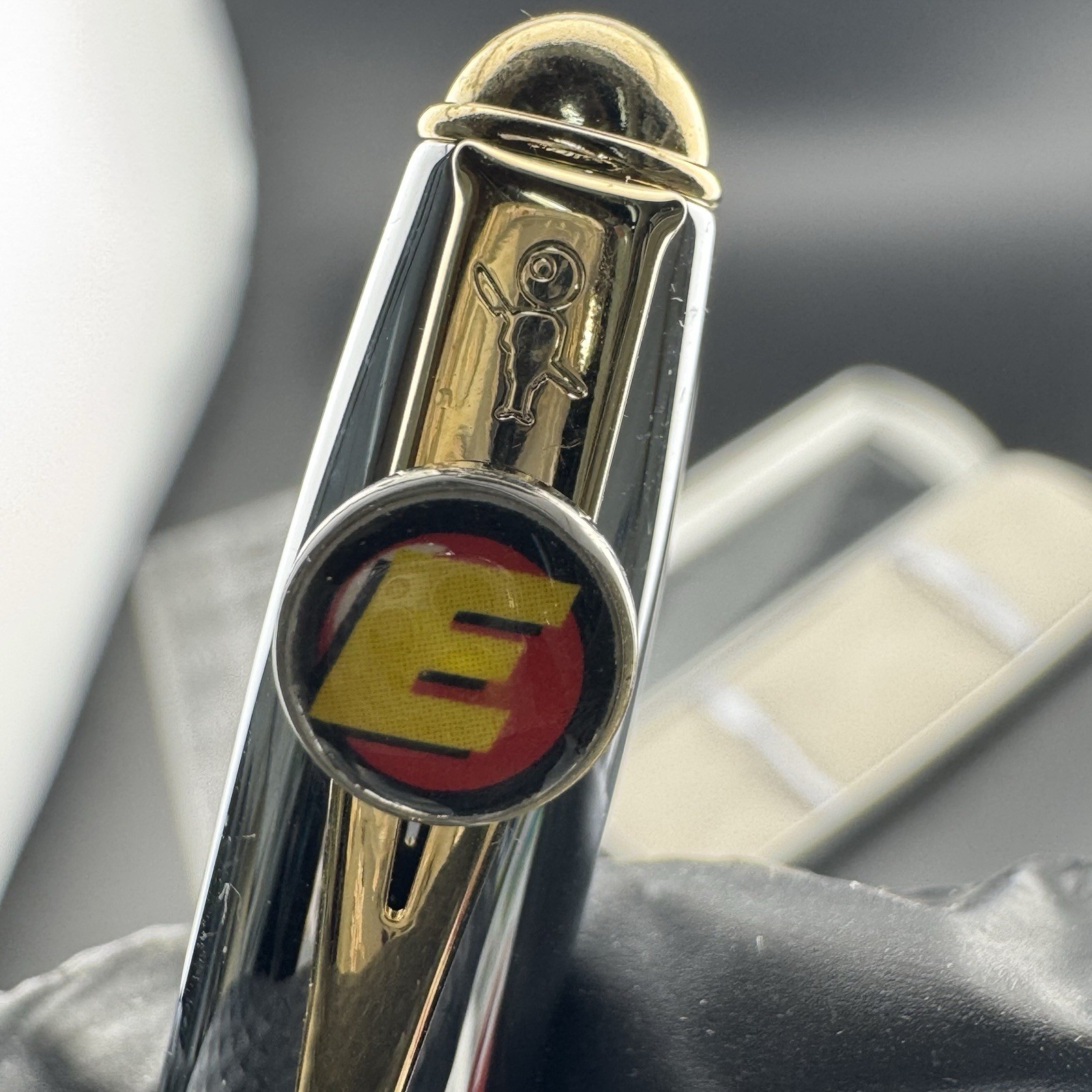 VTG custom corporate-branded Estes Express Lines, Scrikss Trio Pen W Tin