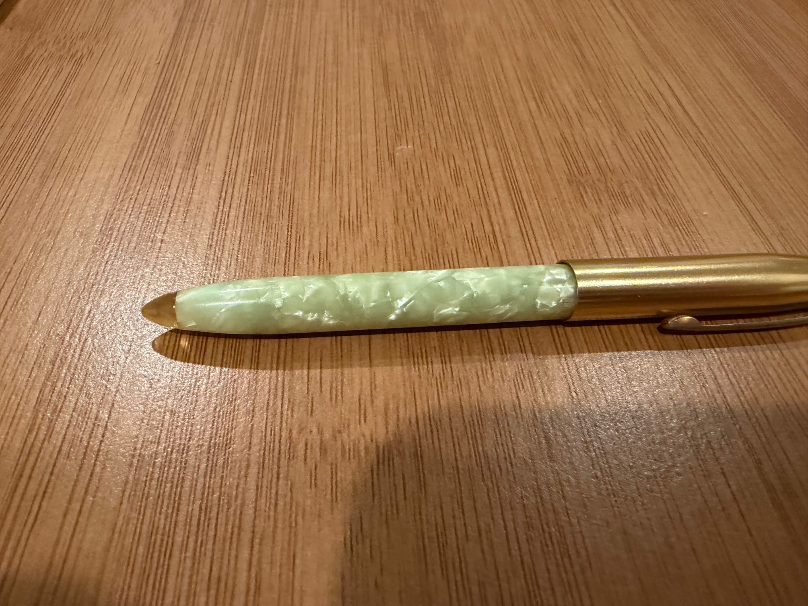 Vintage Ritepoint Light Green Plastic or Celluloid Oen