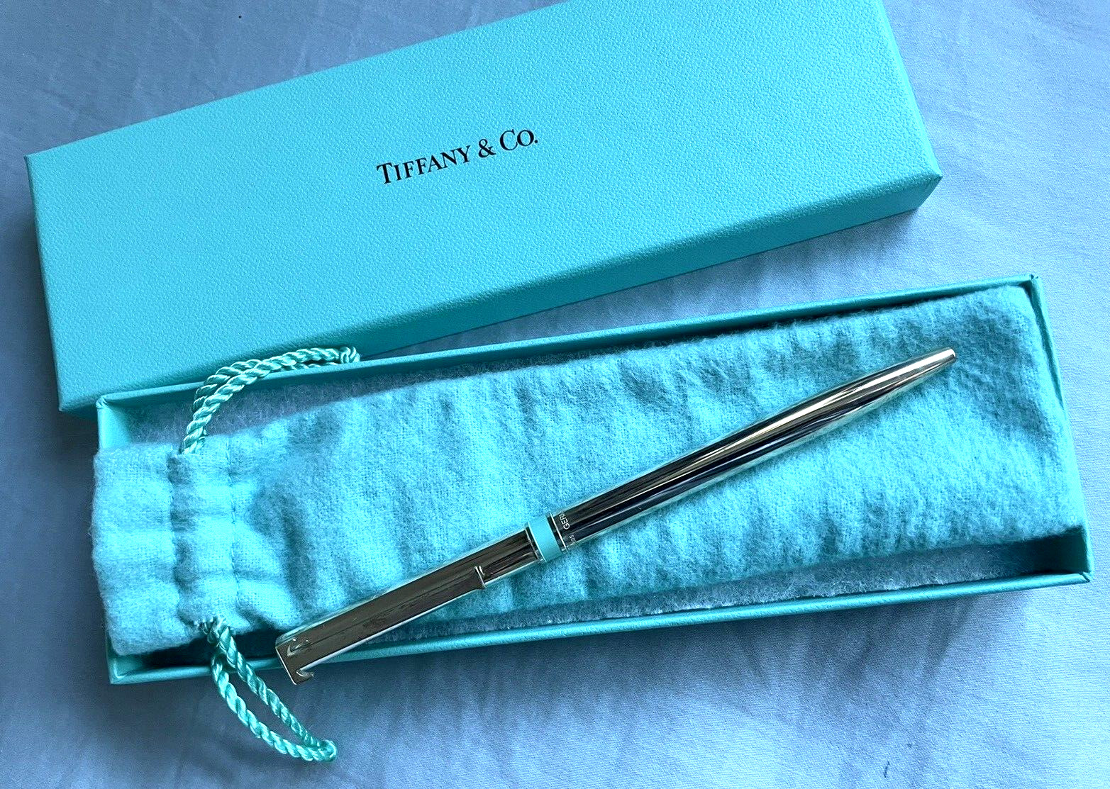 NWOT TIFFANY & CO 925 STERLING SILVER BALLPOINT PEN BLUE ENAMEL RIM NEVER USED