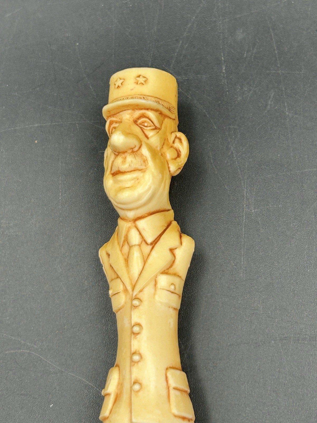 Charles de Gaulle Vintage Celluloid Carved Die Cut Pen