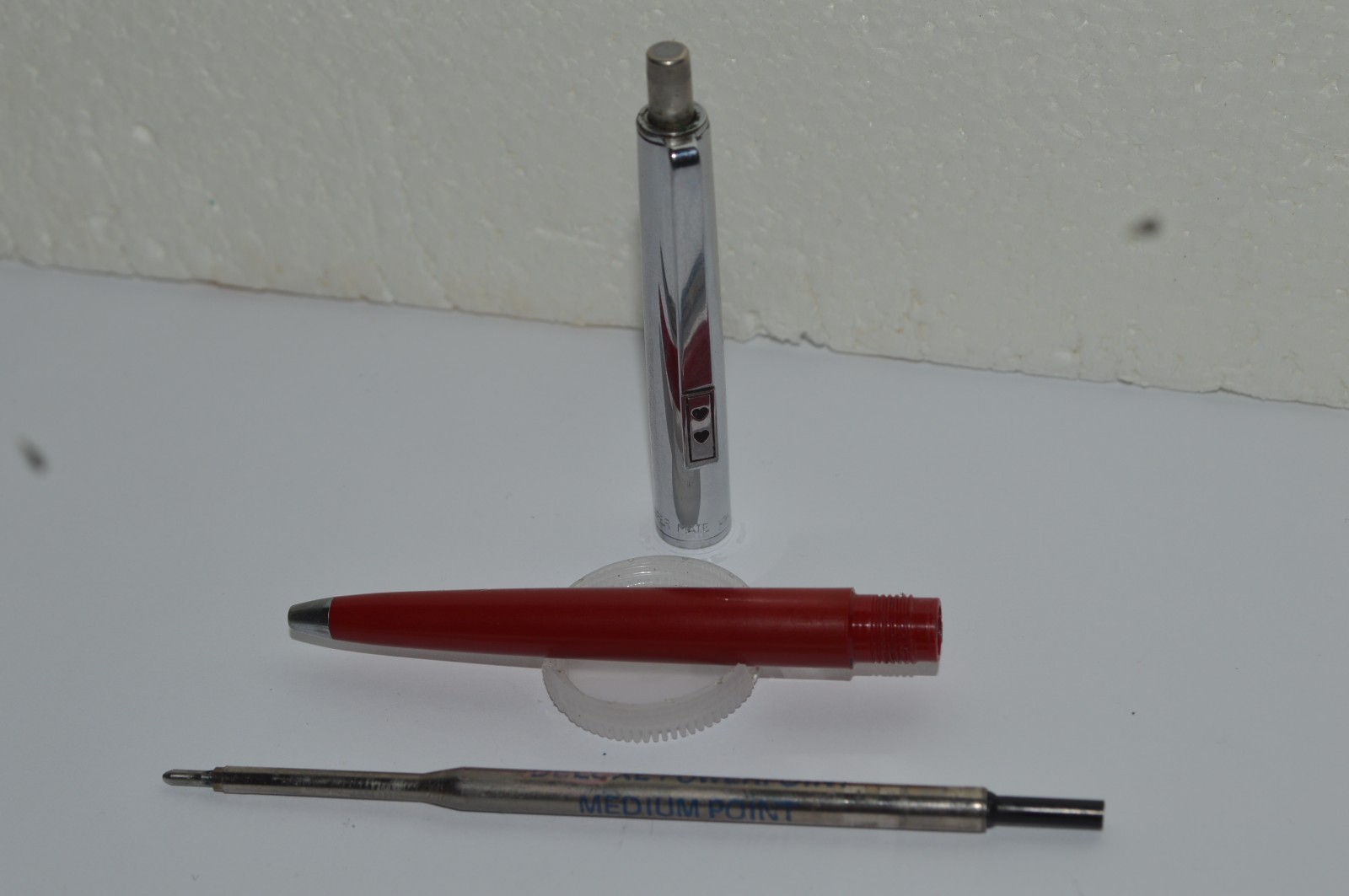 Paper Mate PROFILE #2 REGULAR Grip Ballpoint Pen Red Barrel Made In USA 1980s