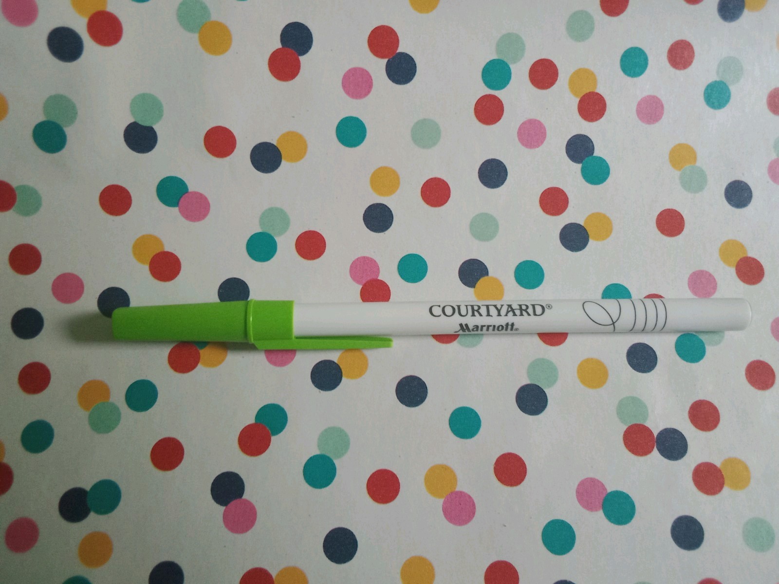 Lot of 7 Stick Hotel Pens • 5 Fairfield • 2 Fairfield Inn & Suites • 1 Courtyard