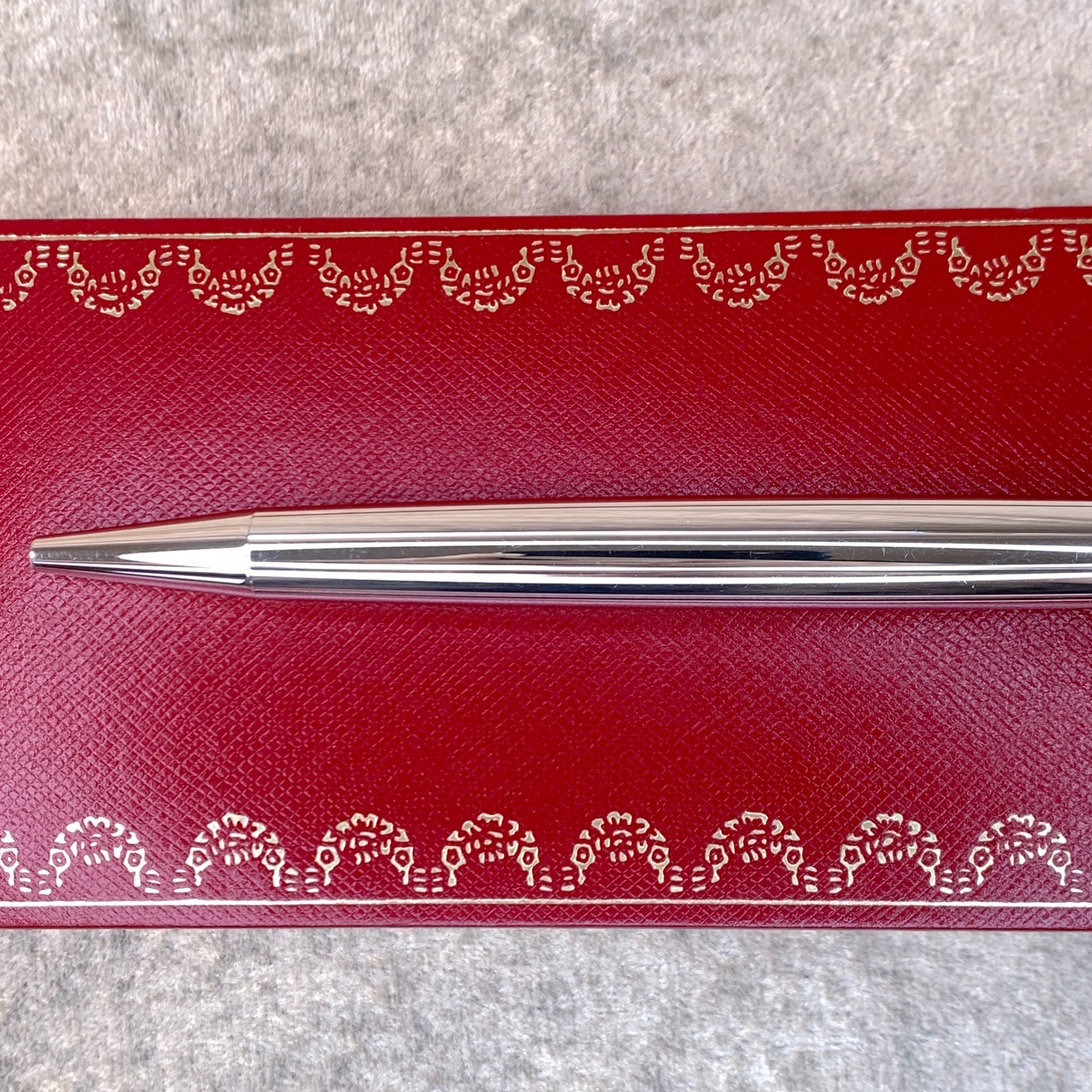 Cartier Ballpoint Pen Trinity Silver Godron Platinum Finish with Case & Papers