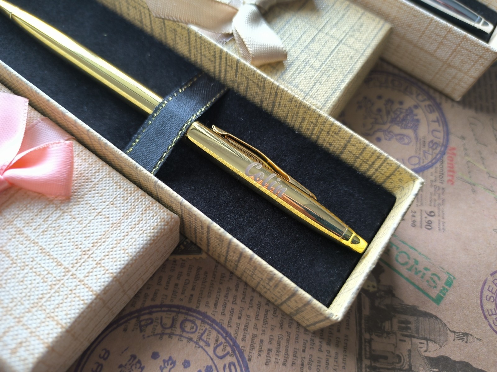 Luxury Metallic Engraved Pens – Timeless Elegance