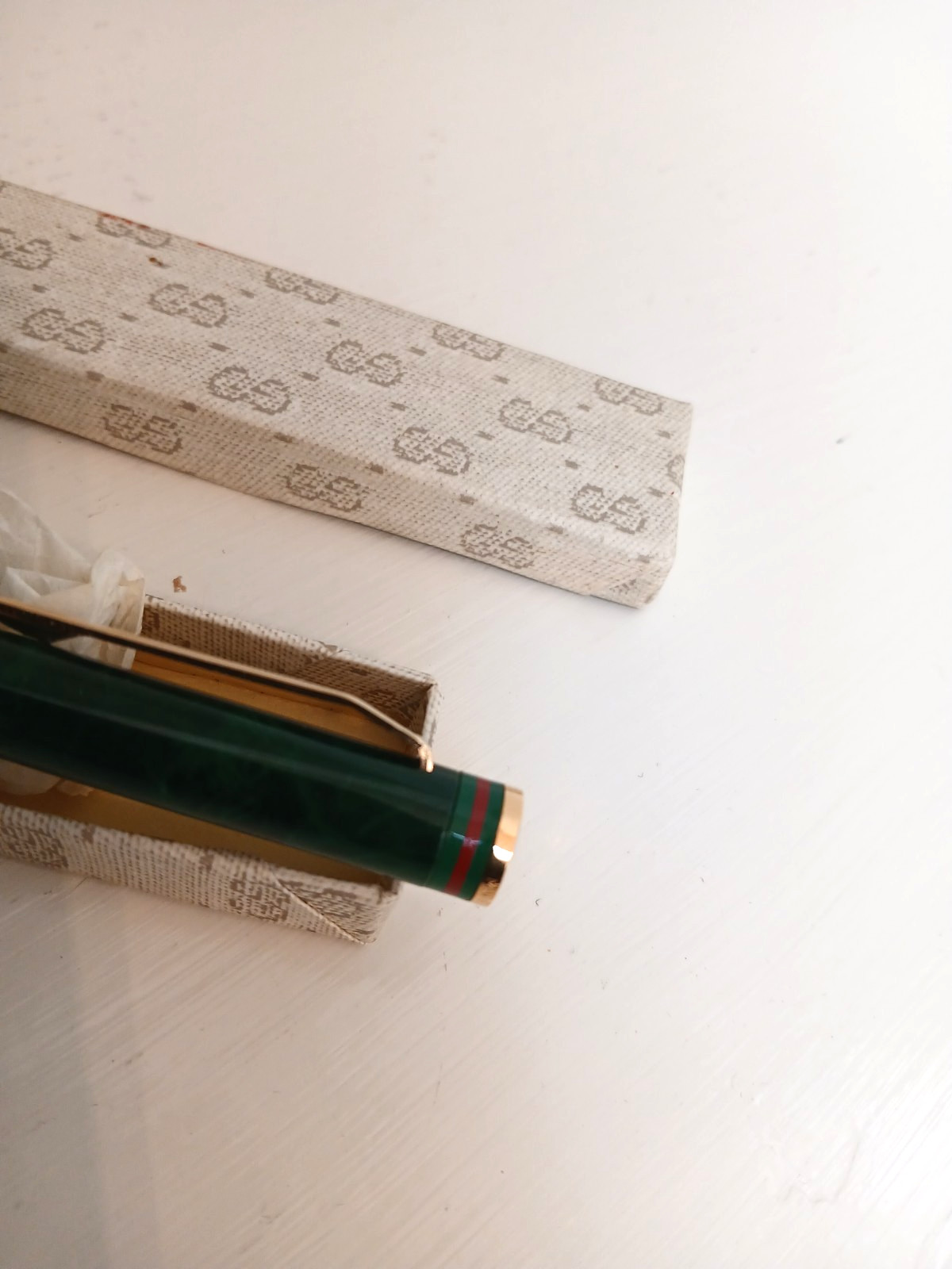 NIB VINTAGE GUCCI GREEN & GOLD ENAMEL BALLPOINT PEN BOUGHT IN LATE 70’S MID 80’S