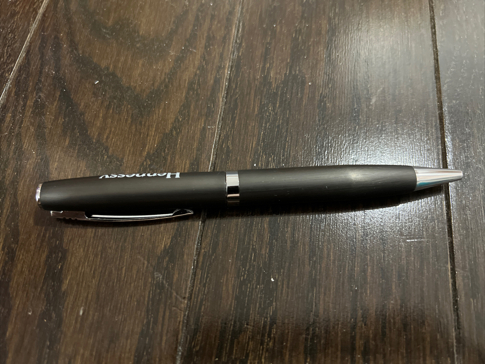 New HENNESSY LUXURY Twist Ballpoint Branded Pen