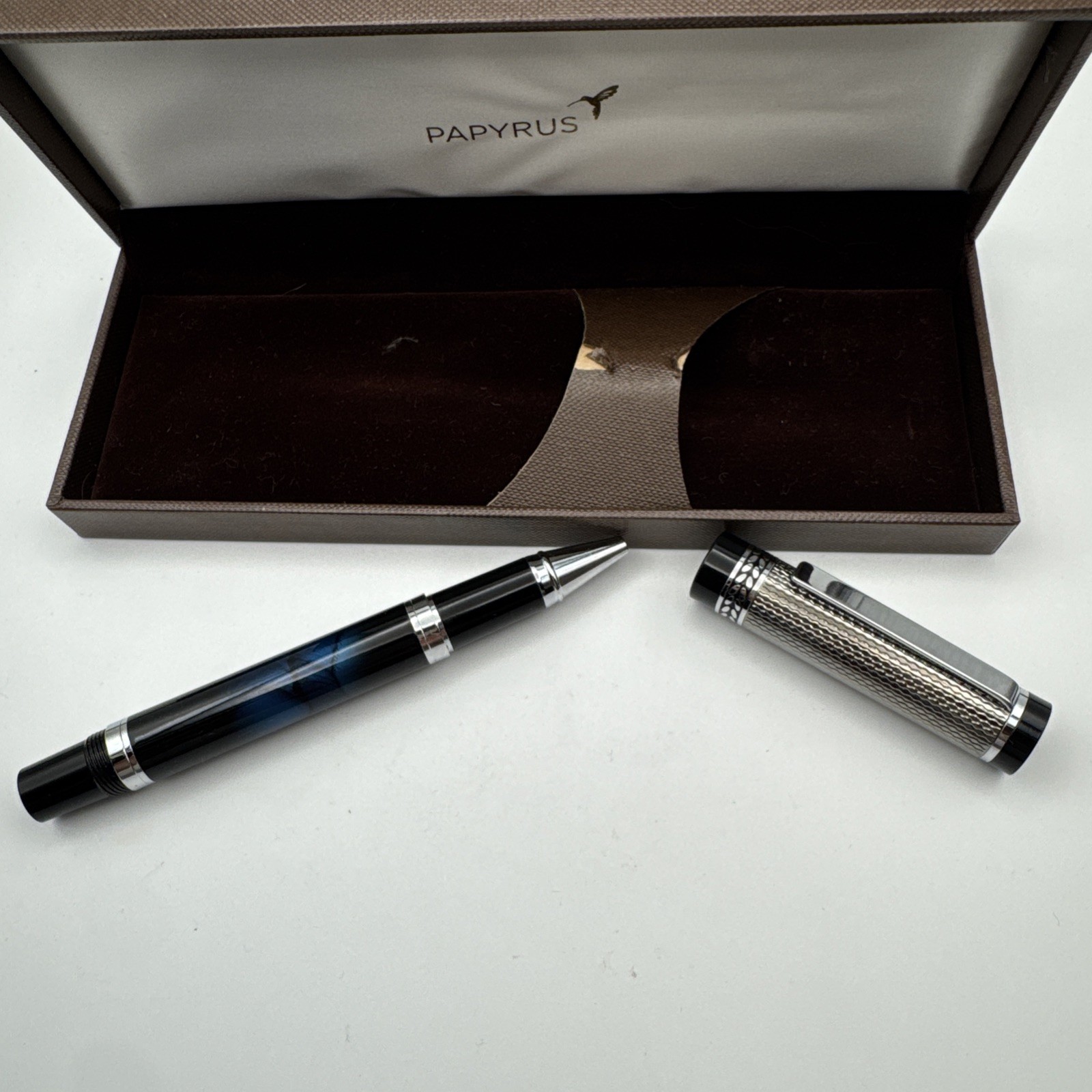 Vtg PAPYRUS BALL POINT PEN Gorgeous Blue/Black Marble Swirl Silver *needs repair