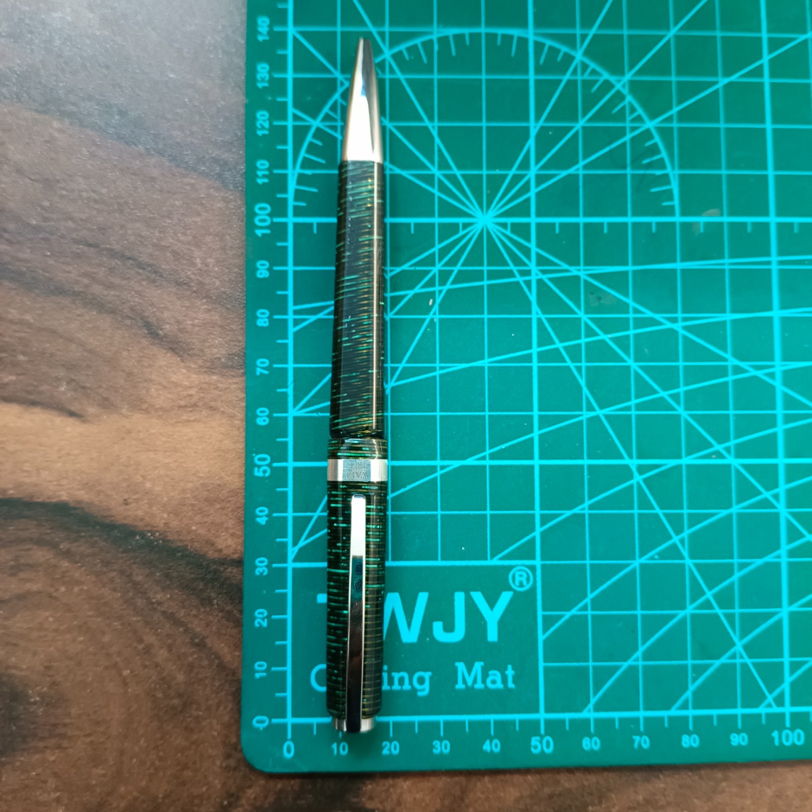 Visconti Wall Street Celluloid Green Pearl Ballpoint Pen
