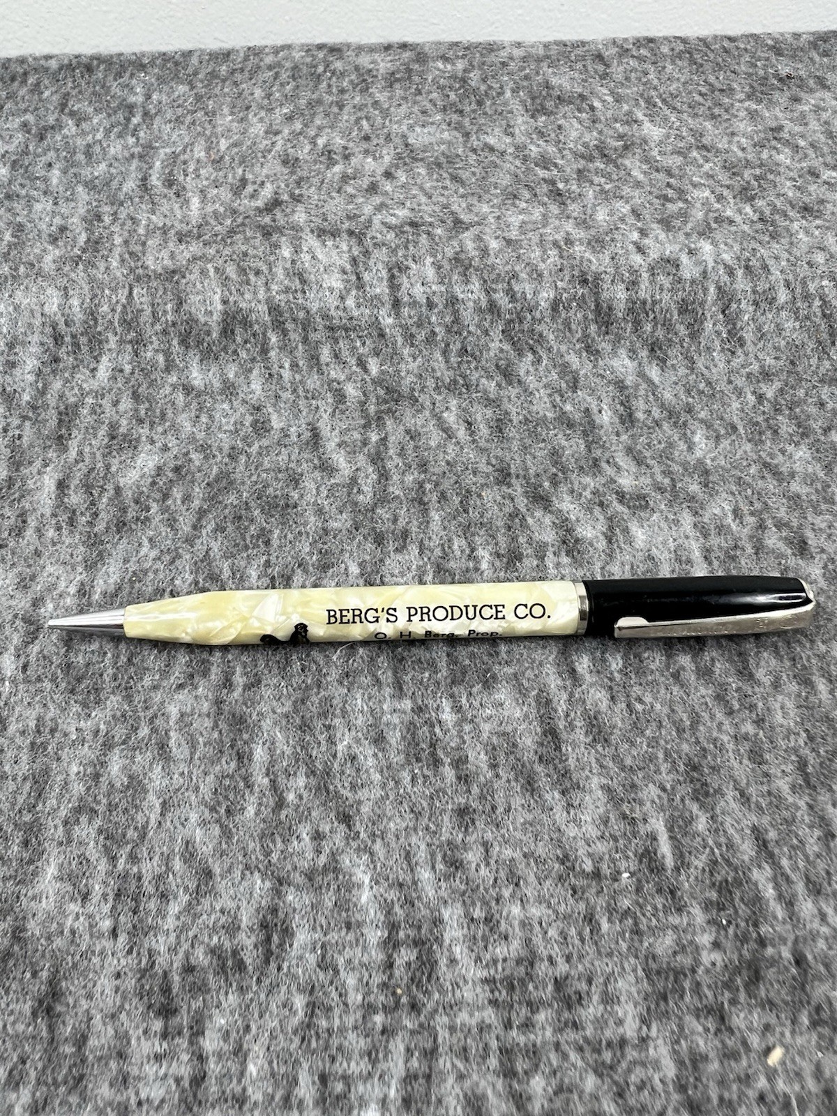 Bergs Produce Upper Tract West Virginia Mechanical Pencil Phone 4341 Ad