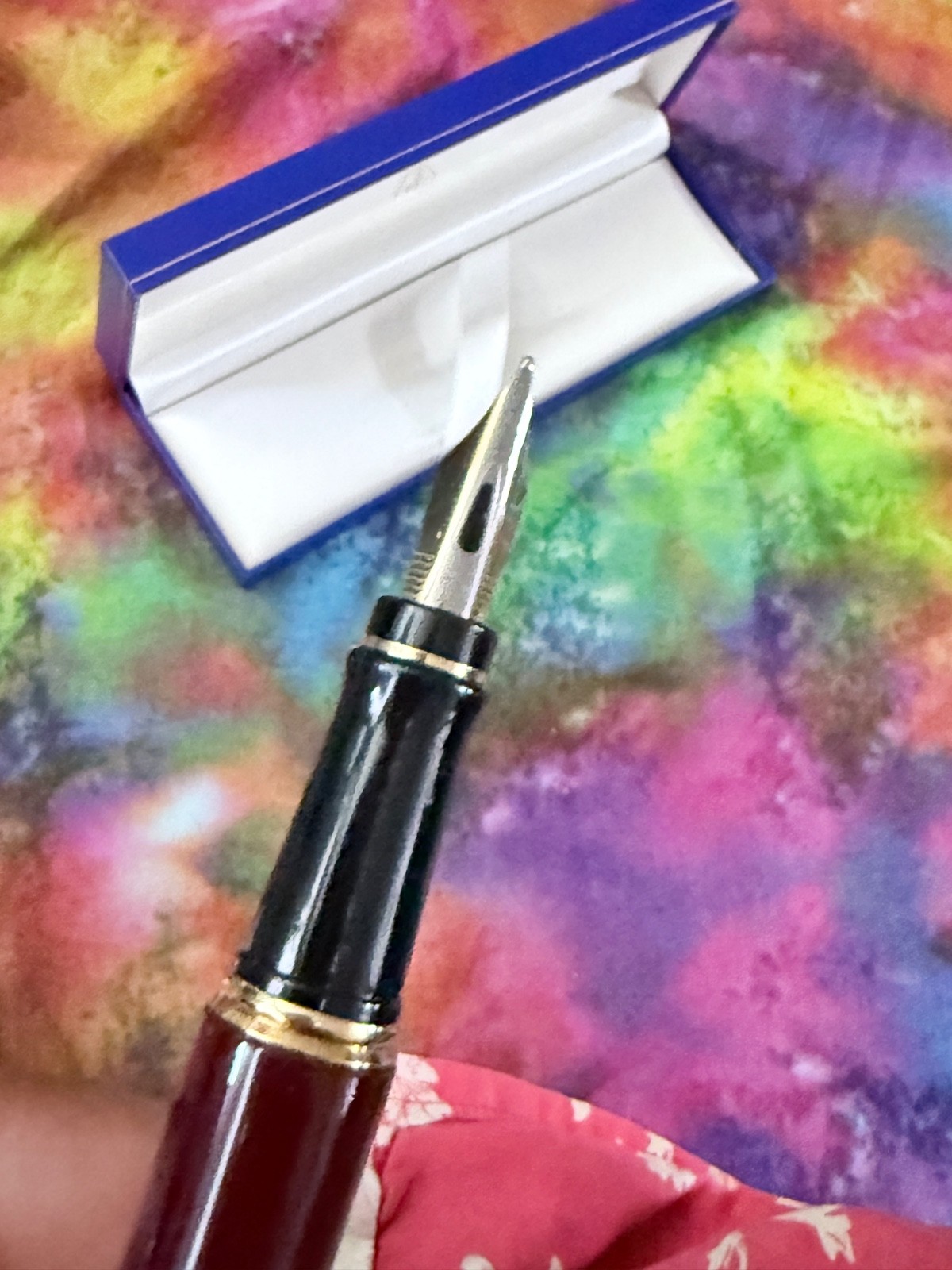 Waterman Paris Vintage X-pert Solid Burgundy Cartridge Fountain Fill Pen France