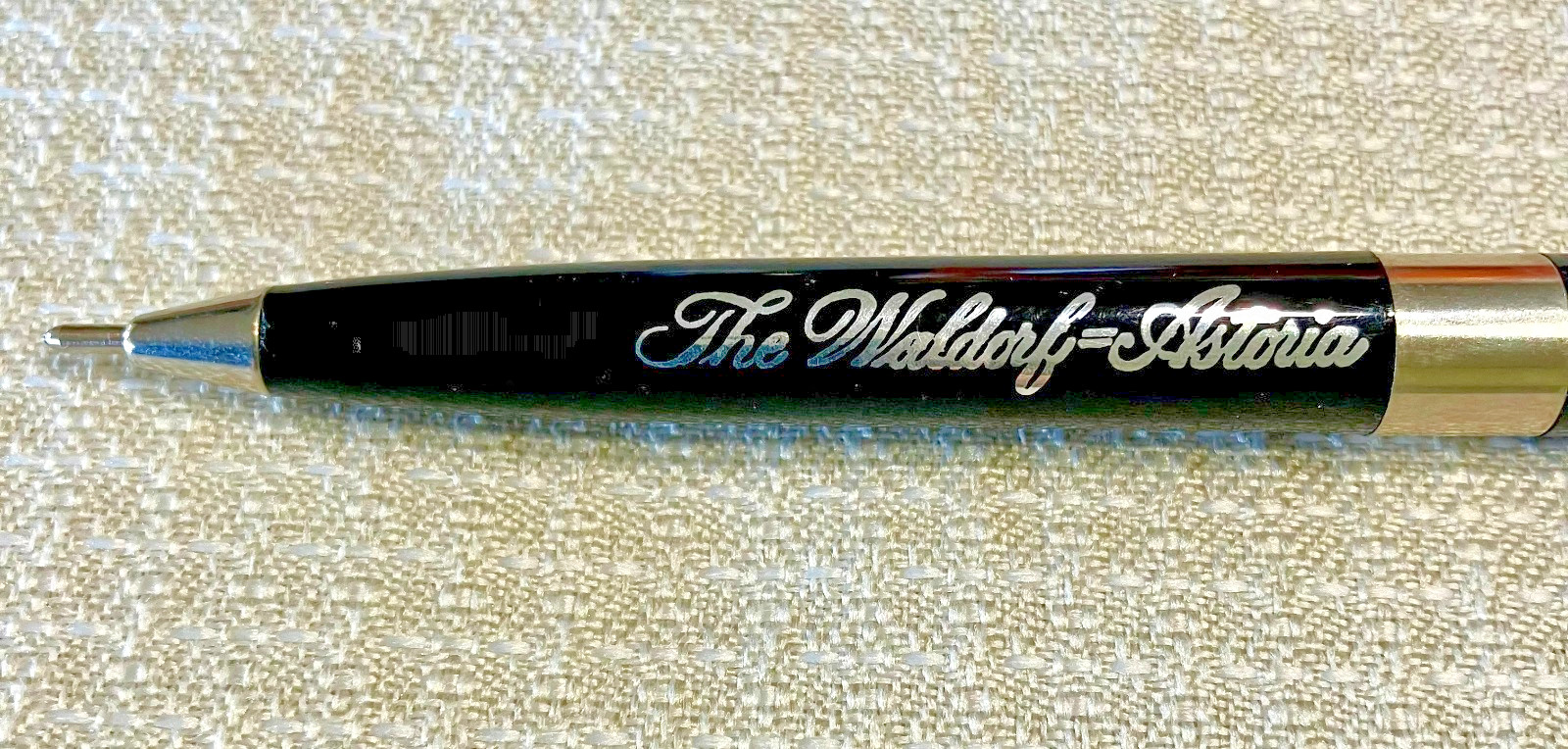 Vintage Waldorf Astoria New York Hotel Ballpoint Pen Silver Black Gold Trim 1990