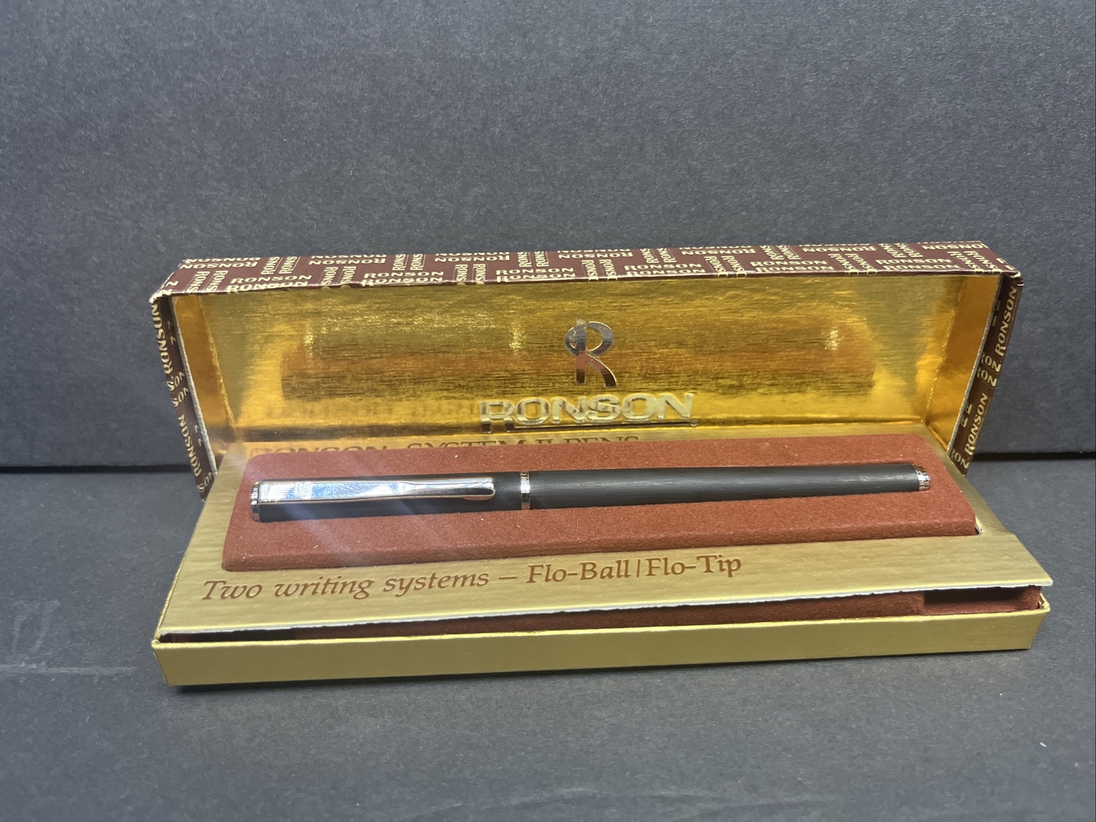 Vintage Ronson System II Pen ~ Flo Ball/Flo Tip ~ Germany ~ FLAT BLACK NEEDS INK