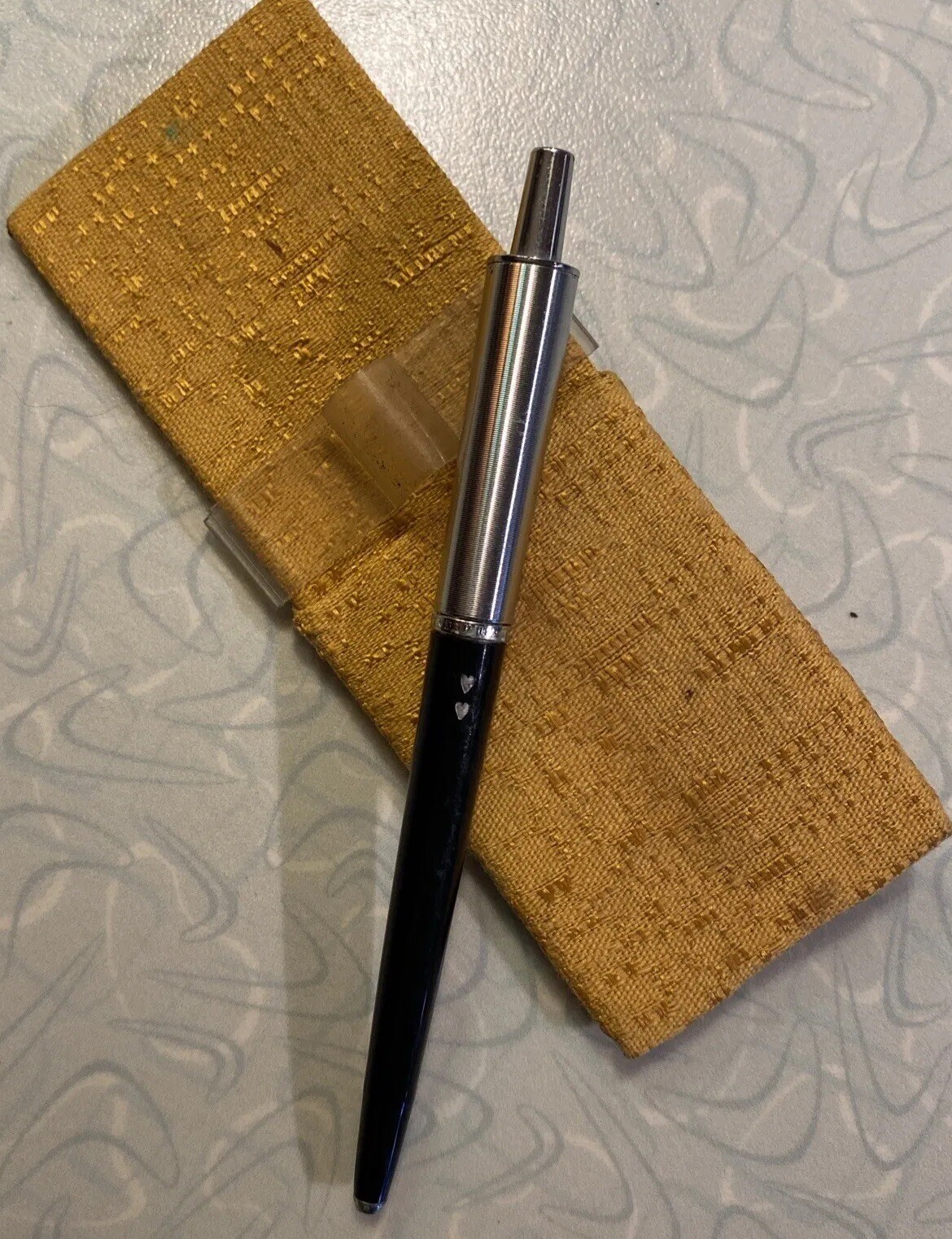 Paper Mate Double Heart 💙💙 Ballpoint Pen with Pocket Sleeve Protector and Clip