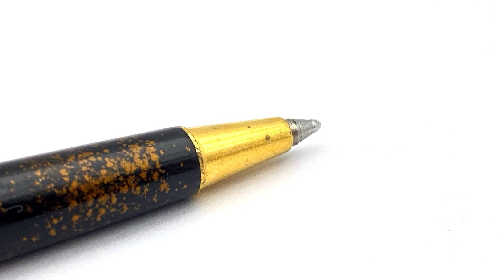VINTAGE PARKER PREMIER BALLPOINT PEN IN CHINESE LAQUE GOLD TRIM MADE IN FRANCE