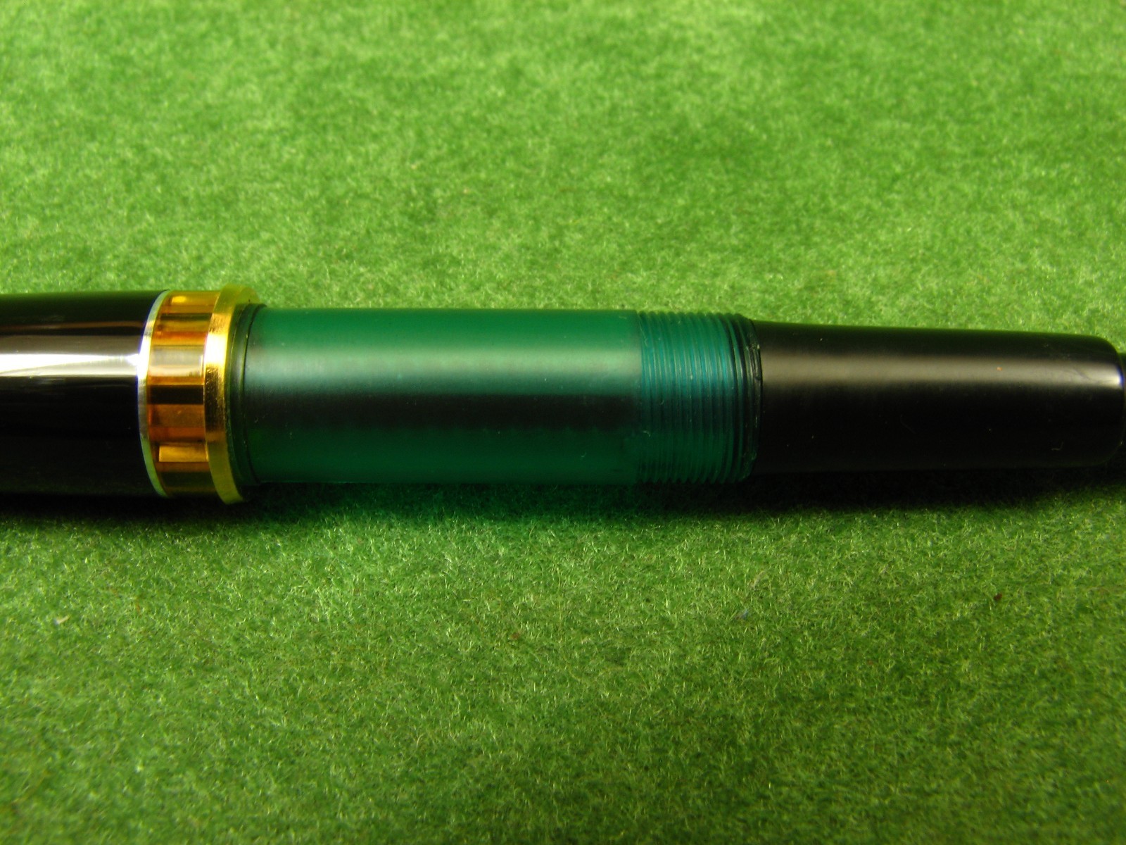 Vintage SOYUZ Fountain Pen 14K Gold Nib USSR 1970s NOS