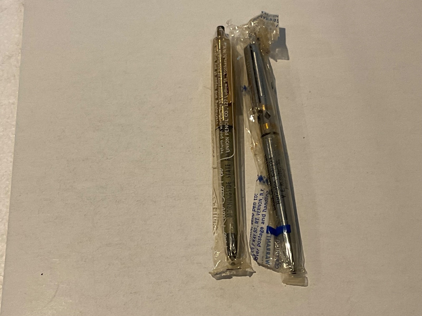 Lot of 2 Vintage Unipeco Advertising Pens in Fragile Original Packaging. A3