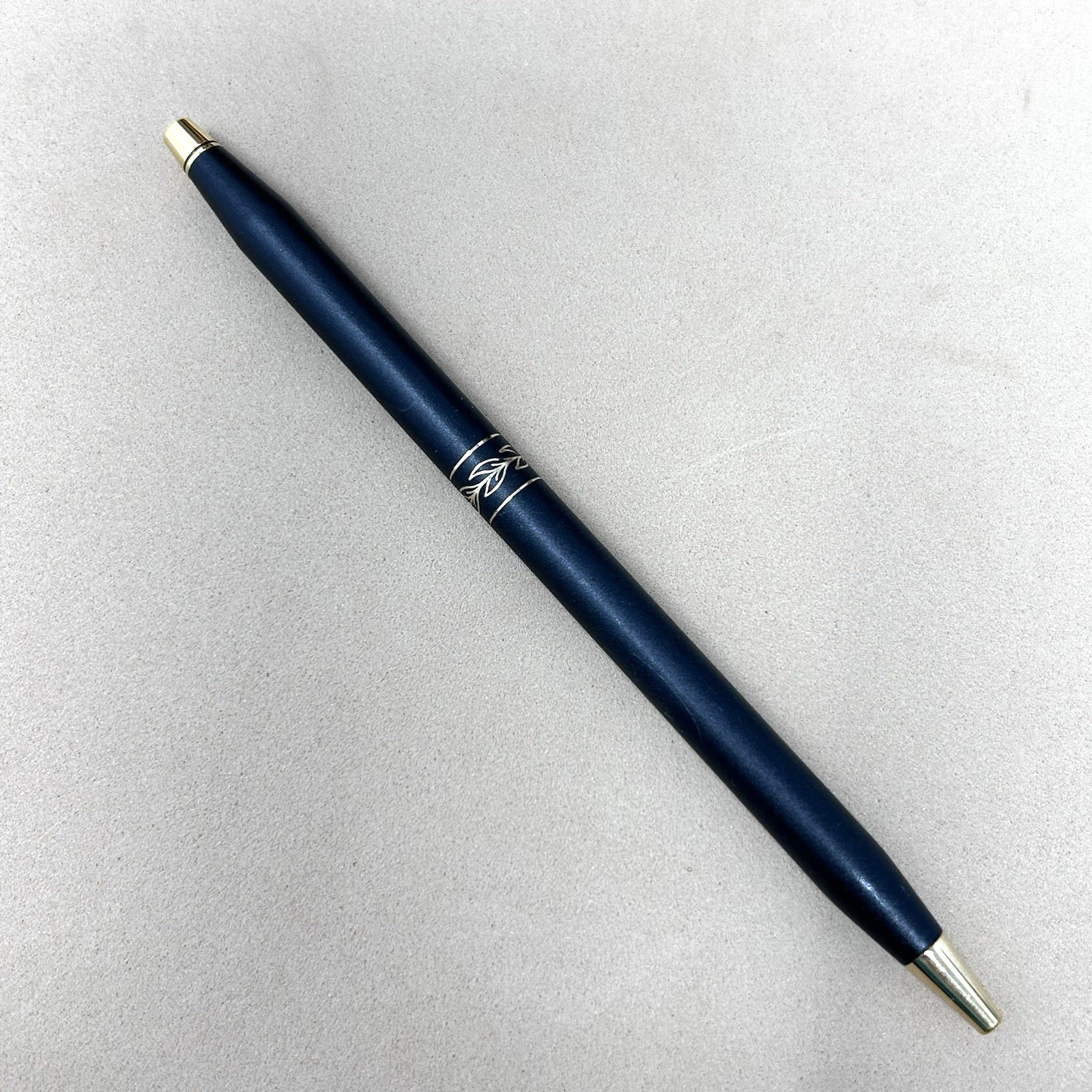 Vintage Cross Classic Century Ballpoint Pen Ladies Matte Black & Gold Trim, USA