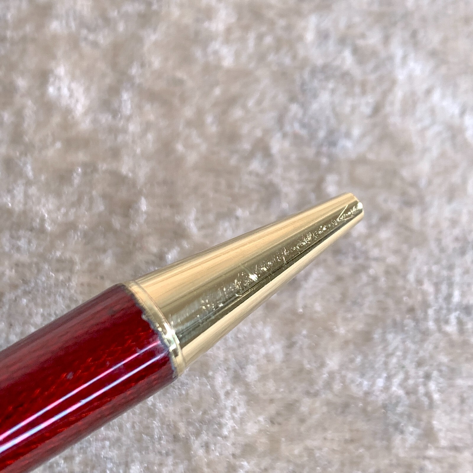 Cartier Ballpoint Pen Rare Trinity Bordeaux Enamel Engraved Pattern with Case