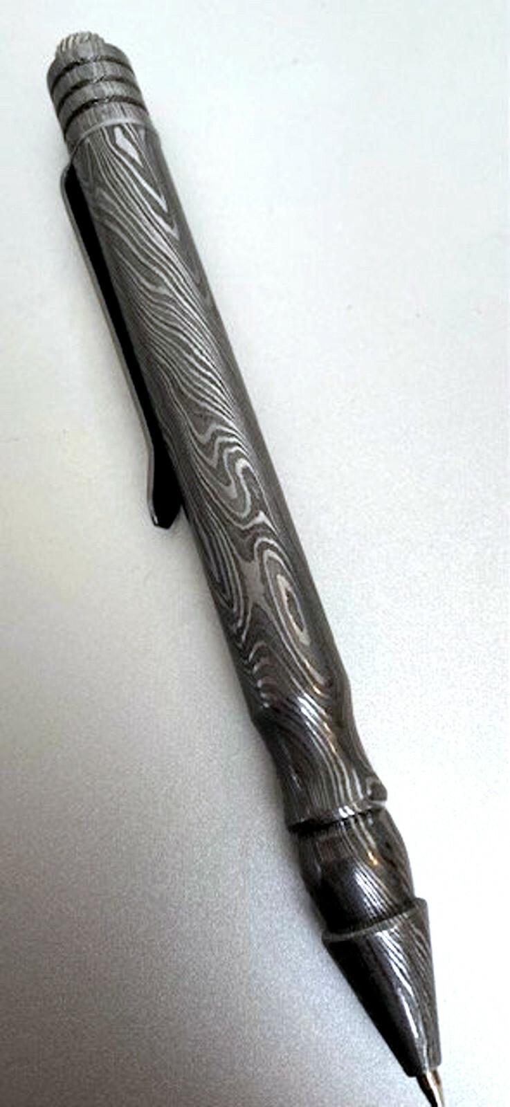 Hand Forged Gunmetal Damascus Steel Handmade Ballpoint Gift Luxury Screw-in Pen