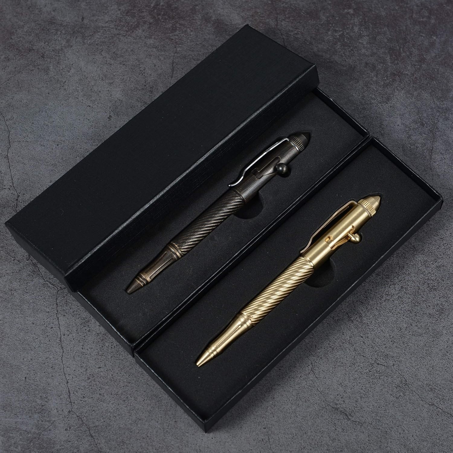 Twisted Lines Solid Brass Bolt Action Ballpoint Pen – Elegant Retro Black