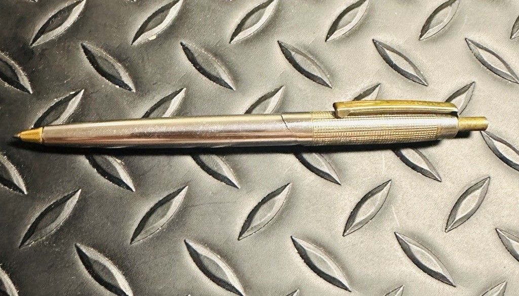 Jar 7 Sleek Unipeco Ballpoint Pen From Mt. Vernon New York