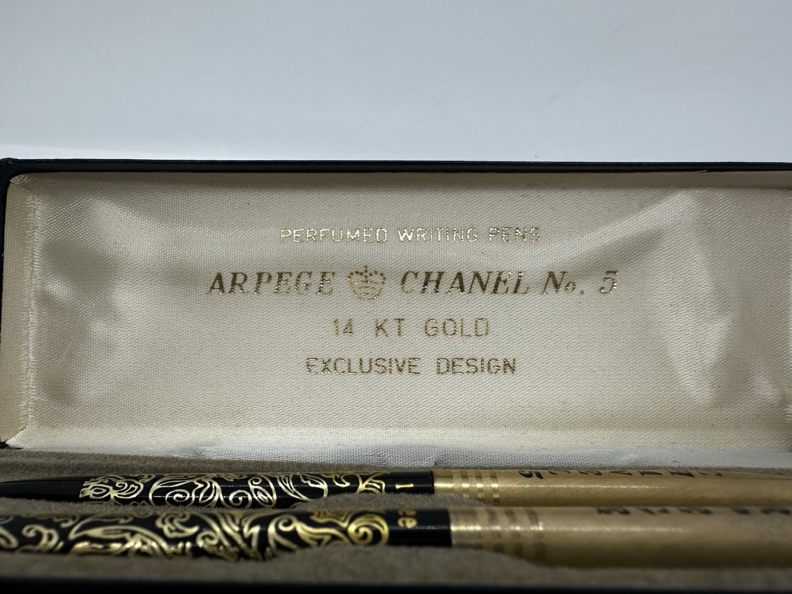 Vintage Arpege Perfumed Writing Pen Set 14 KT Gold Filigree with Case