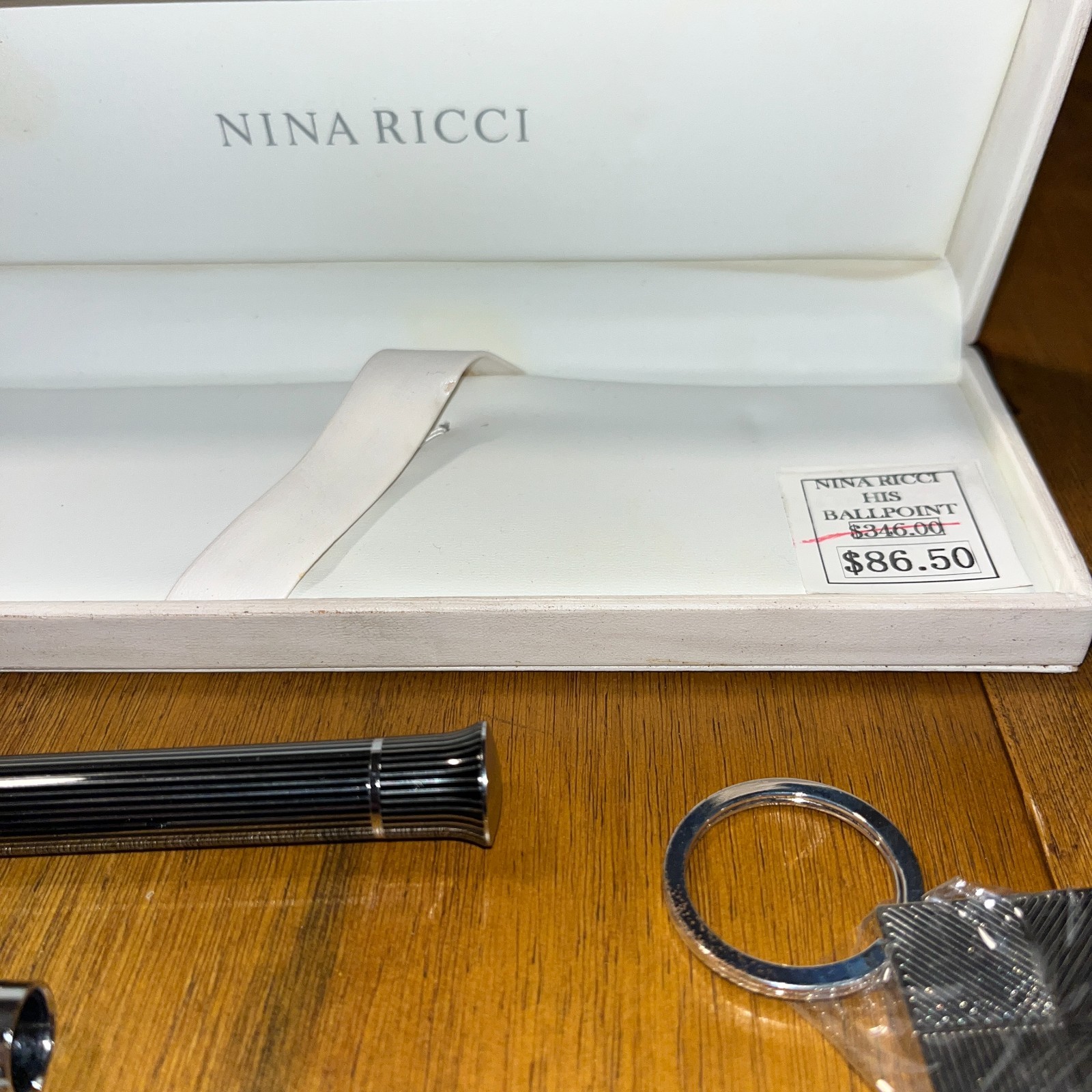 Nina Ricci His Ballpoint pen with keychain and COA