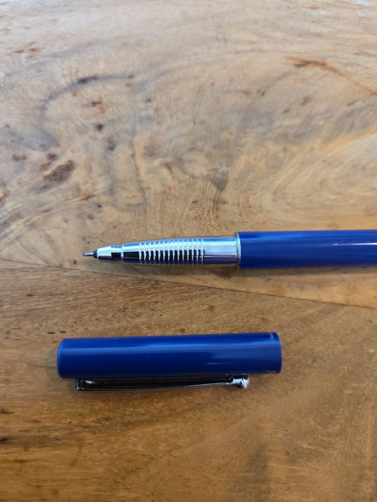 Vintage Unique Rare Pilot Execu Gel Rollerball Blue Pen Black Ink Execugel