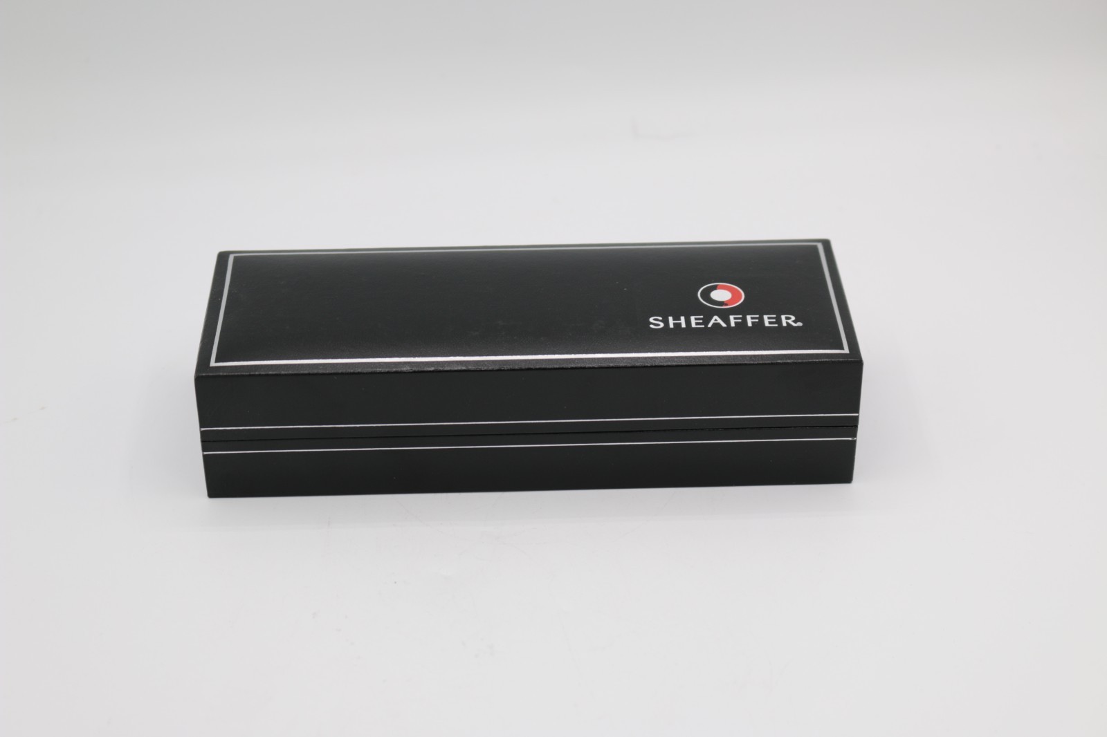 Sheaffer Intensity Purple Rollerball Pen Chrome Trim Violet Lacquer Model 9232-1