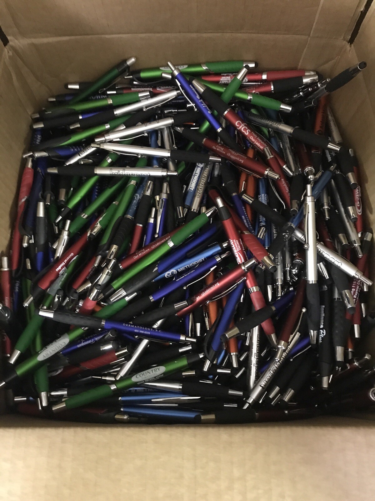 Bulk Lot of 100 Pens – Misprint Plastic Retractable Ball Point Pens with Stylus