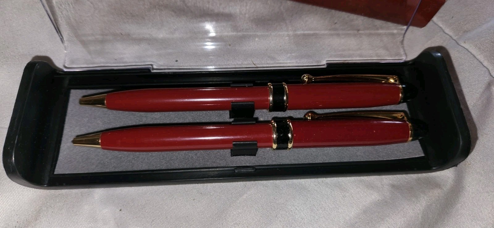 VTG Red Ballpoint Pen Set With Case Maker Unknown As Is