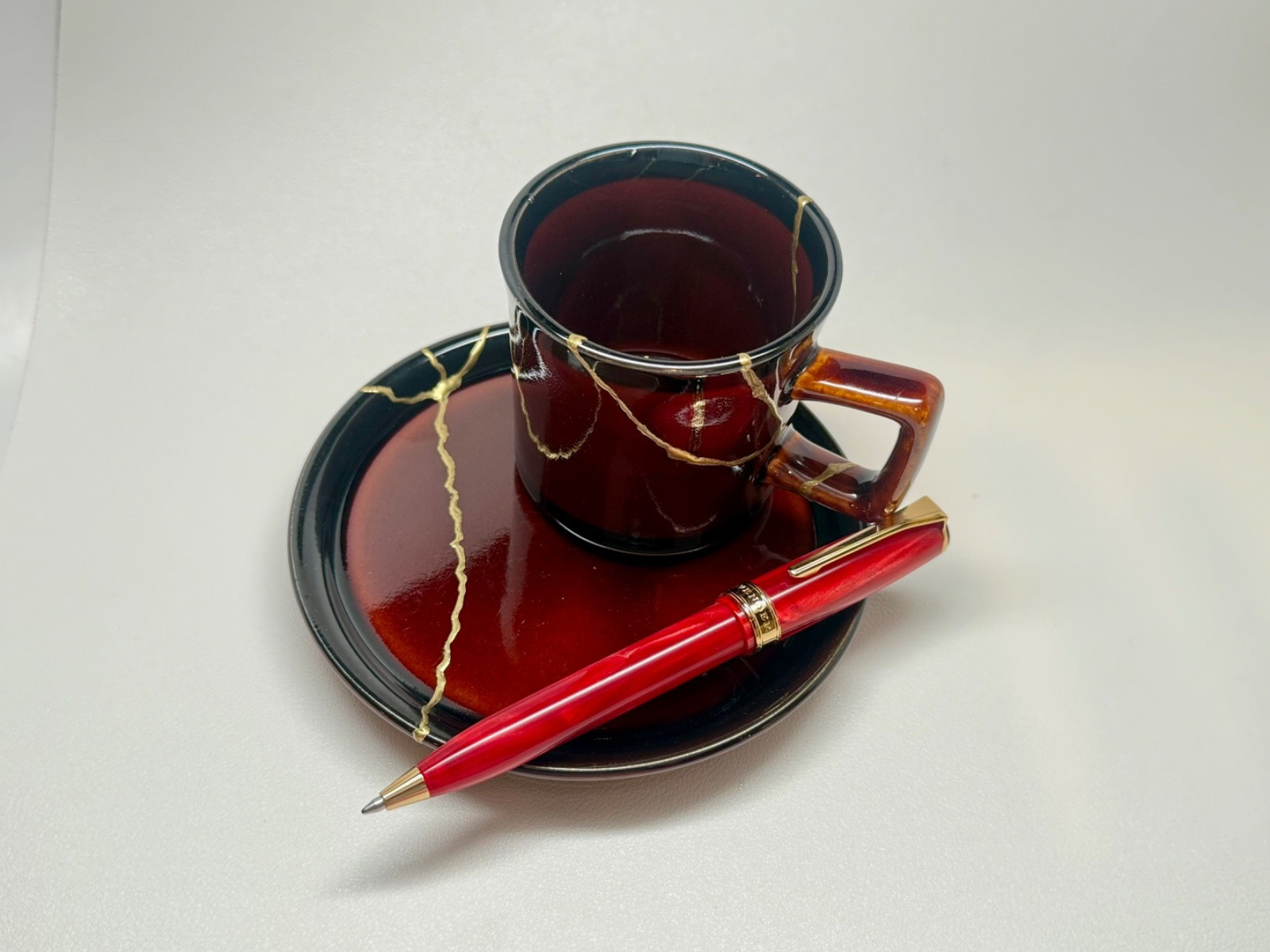 Levenger True Writer Bordeaux Red Ballpoint Pen Gold Trim NEW Levenger Refills