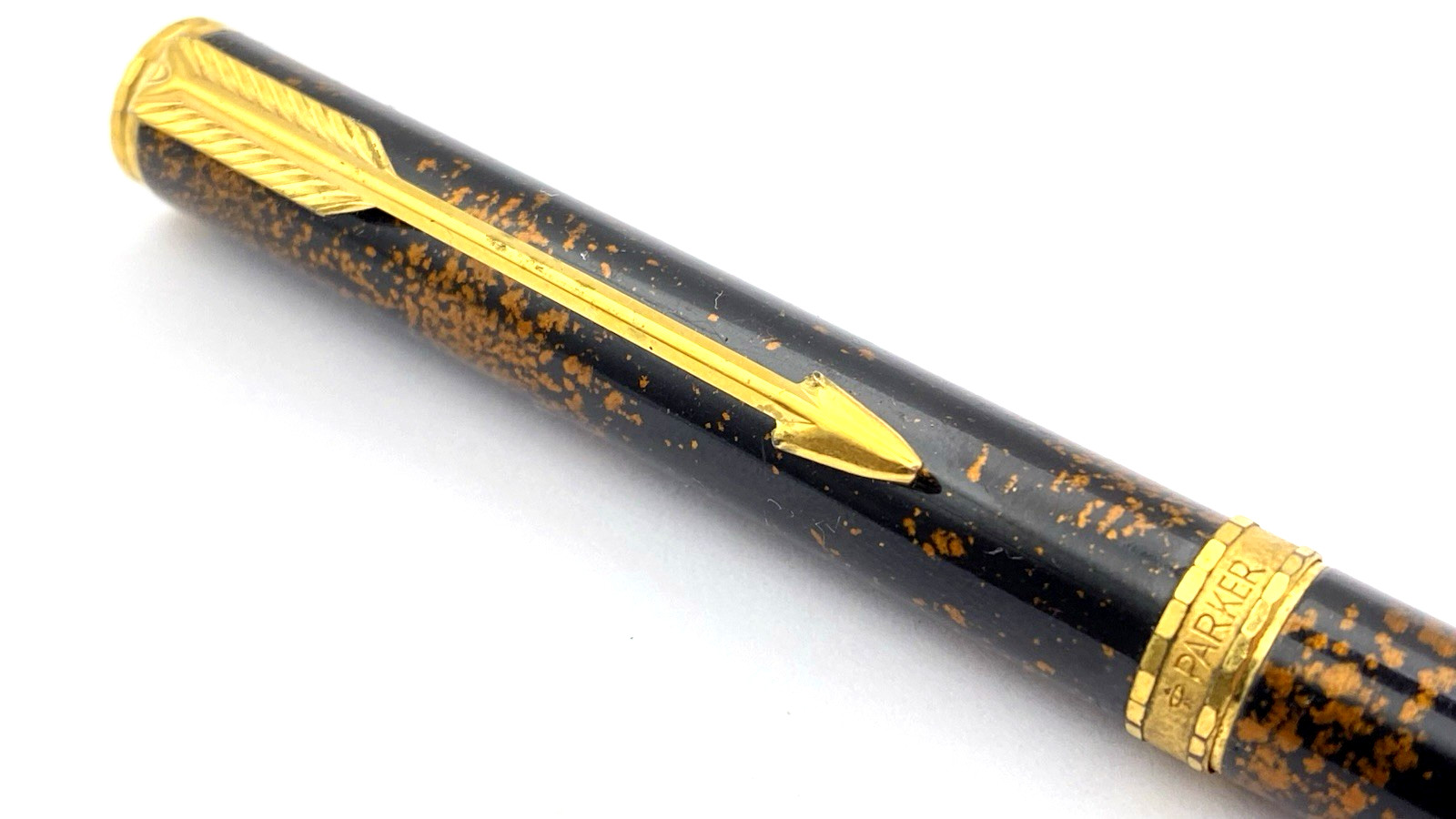 VINTAGE PARKER PREMIER BALLPOINT PEN IN CHINESE LAQUE GOLD TRIM MADE IN FRANCE