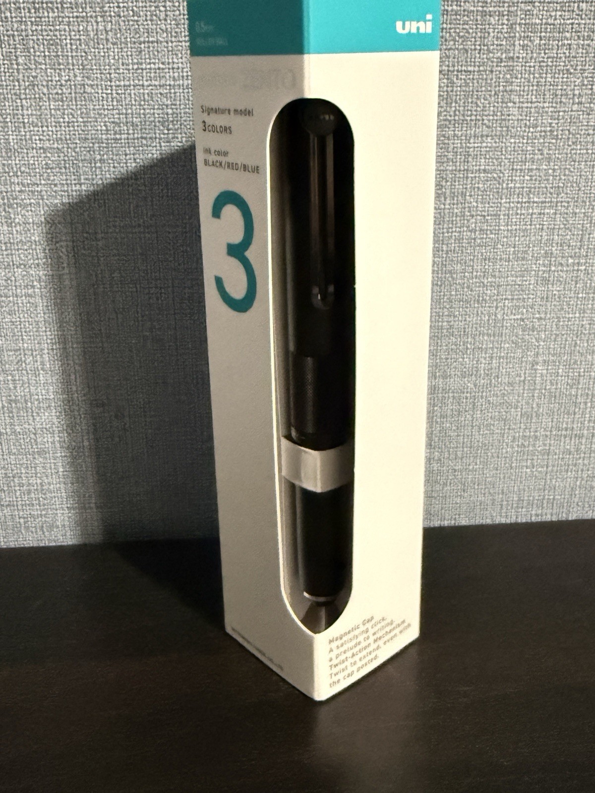 uniball ZENTO Signature Model 3-Color Ballpoint Pen 0.5mm M-Black Black/Red/Blue
