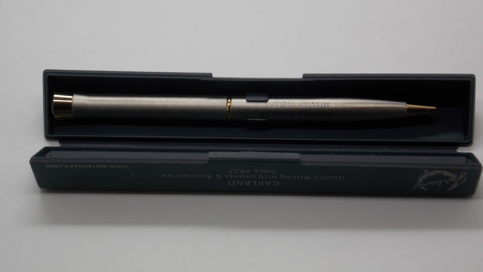 Garland Writing Pen Silver Gold Trim Heirloom «Morongo Band of Mission Indians»