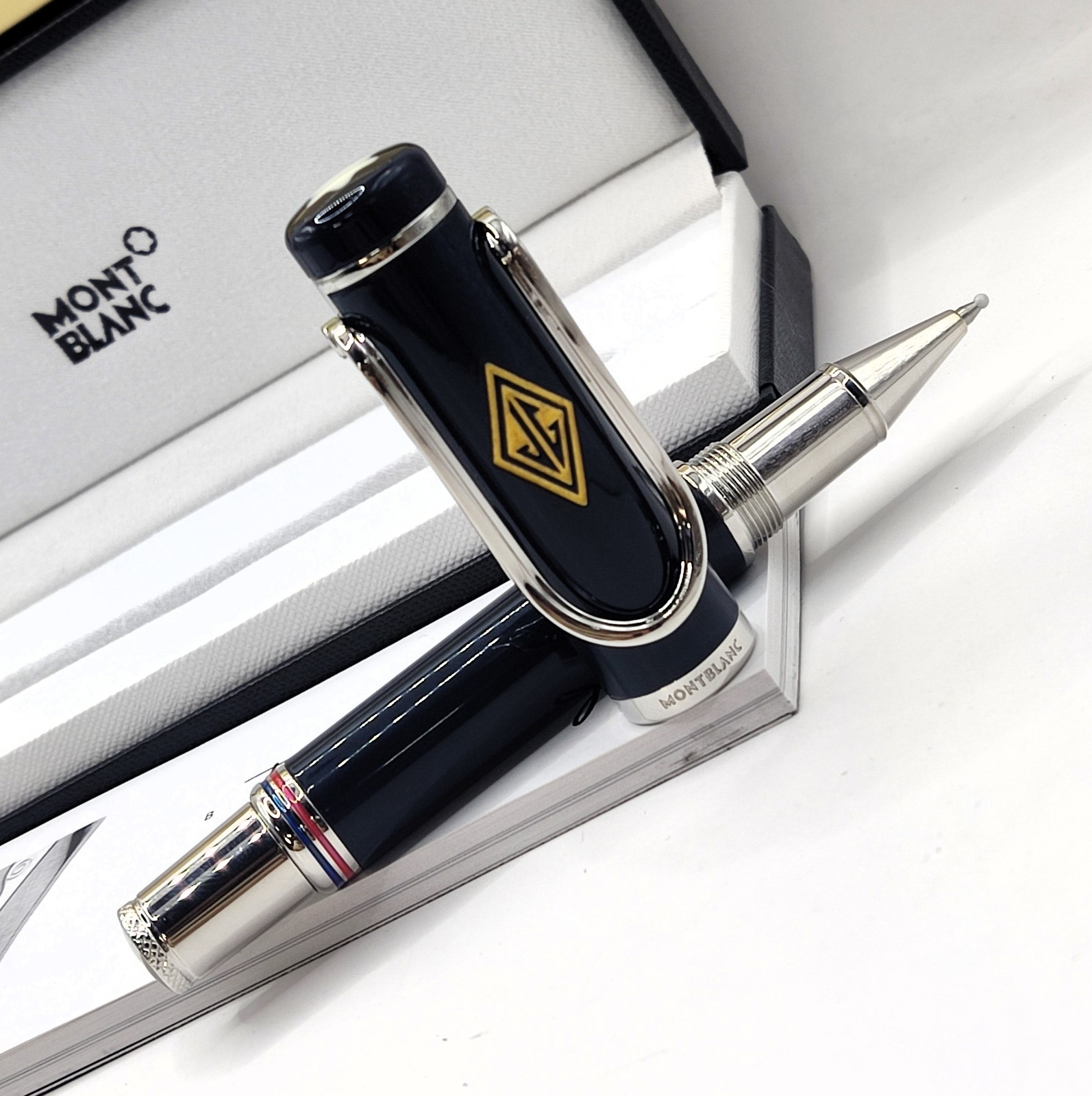 Premium Montblanc Homage to The Great Gatsby Edition Rollerball Pen With Box