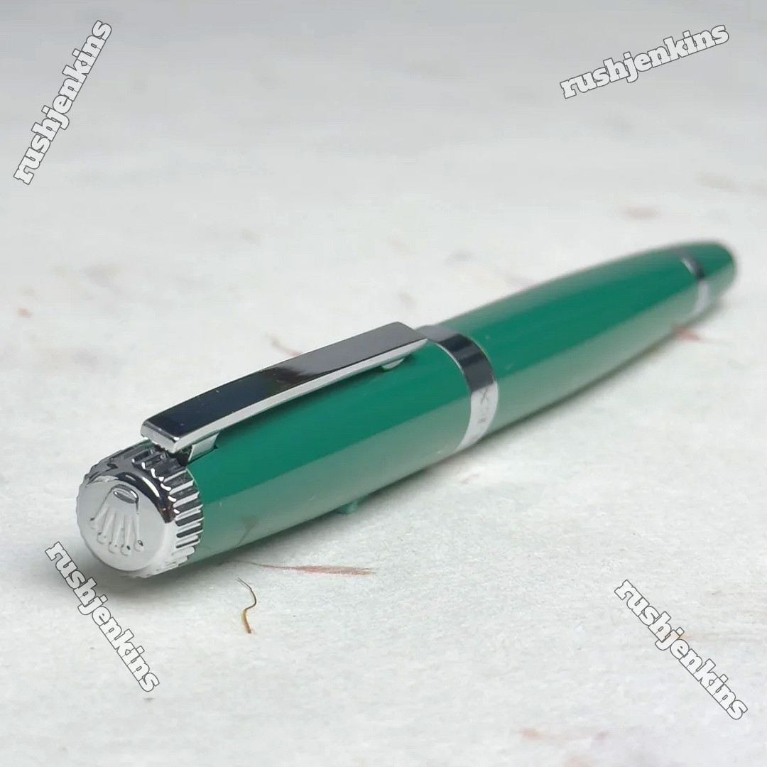 ROLEX Emerald Executive Green Rollerball Pen AD VIP Gift